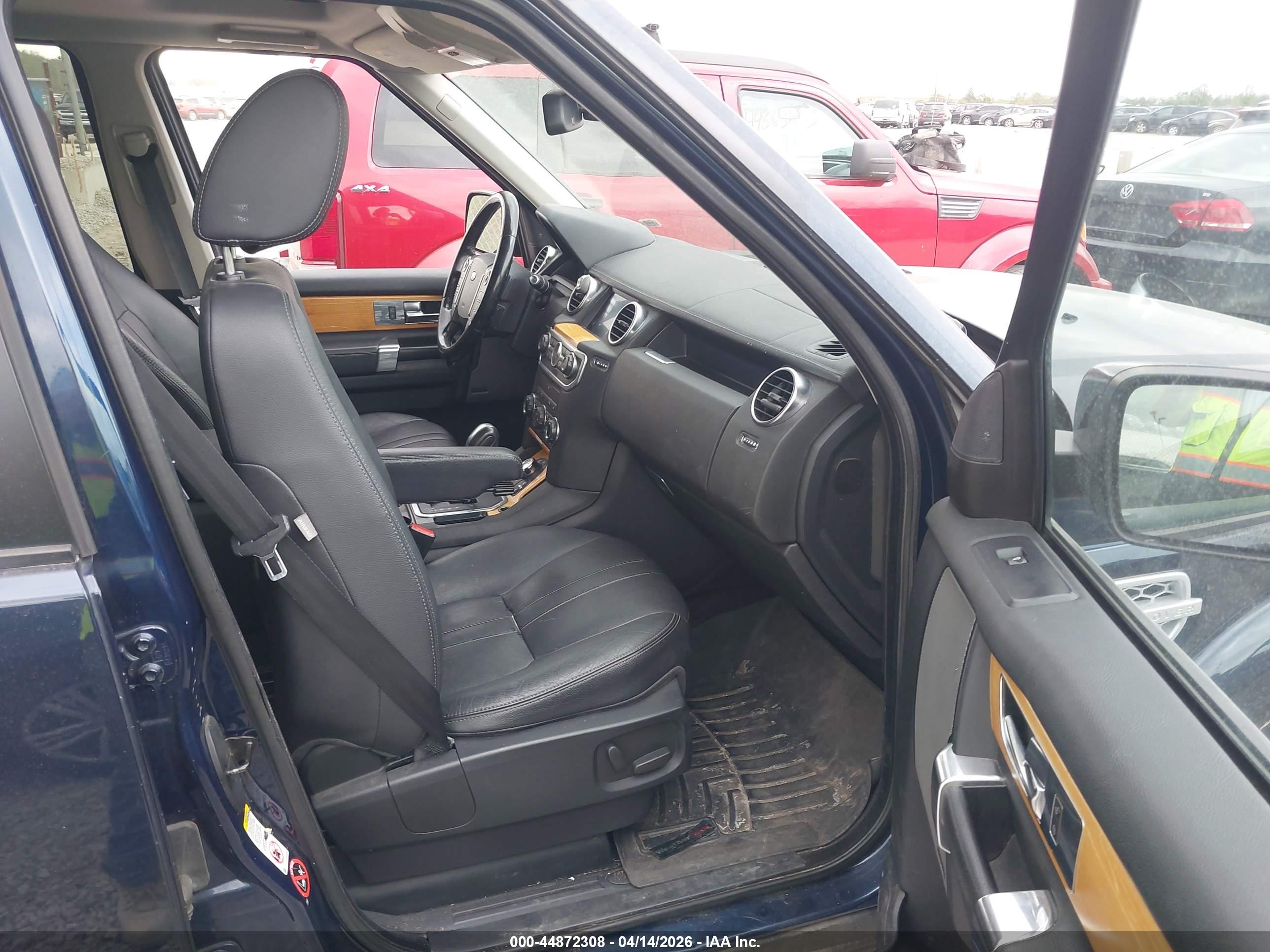 LAND ROVER image 5