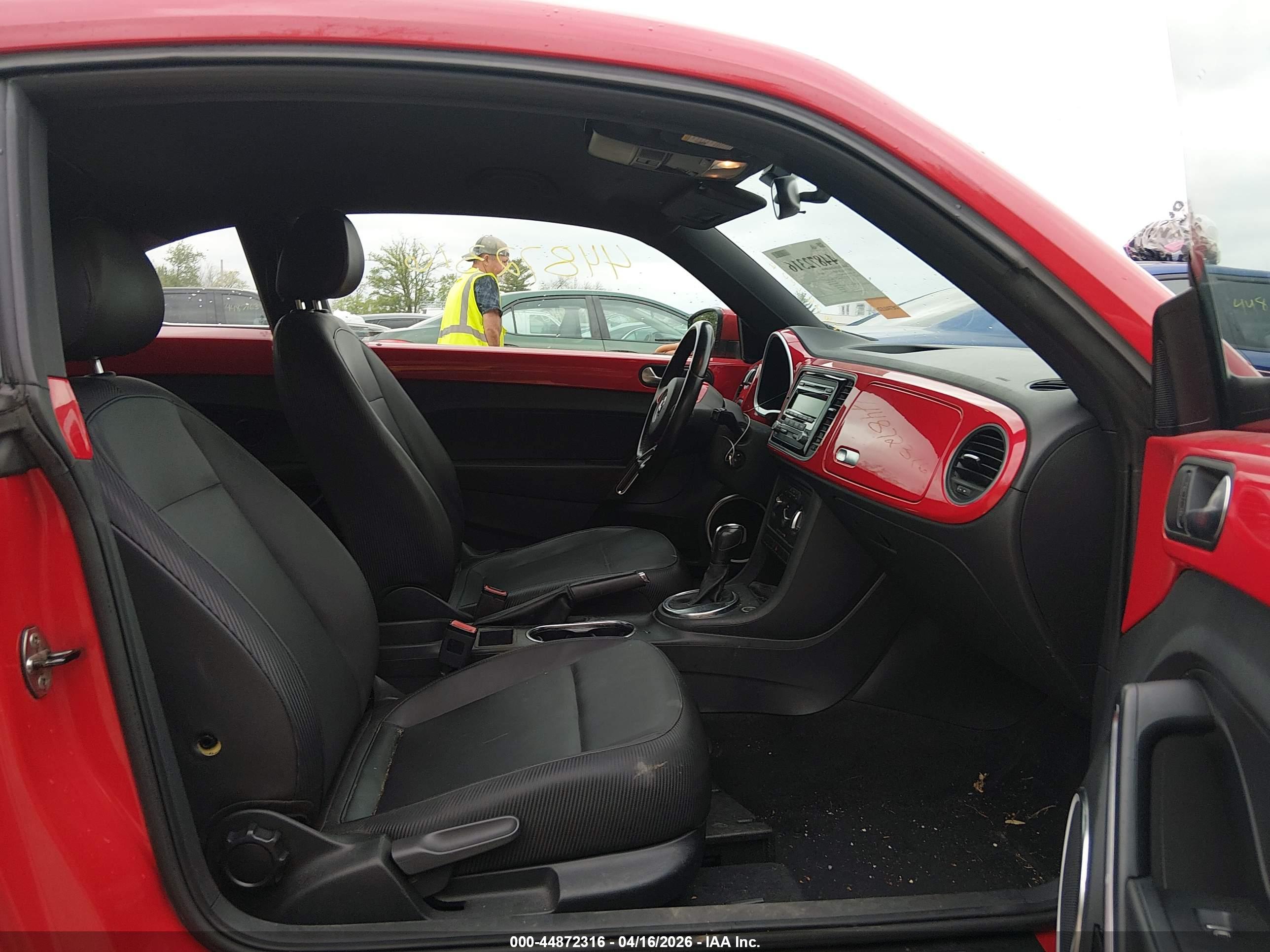 VOLKSWAGEN BEETLE image 5