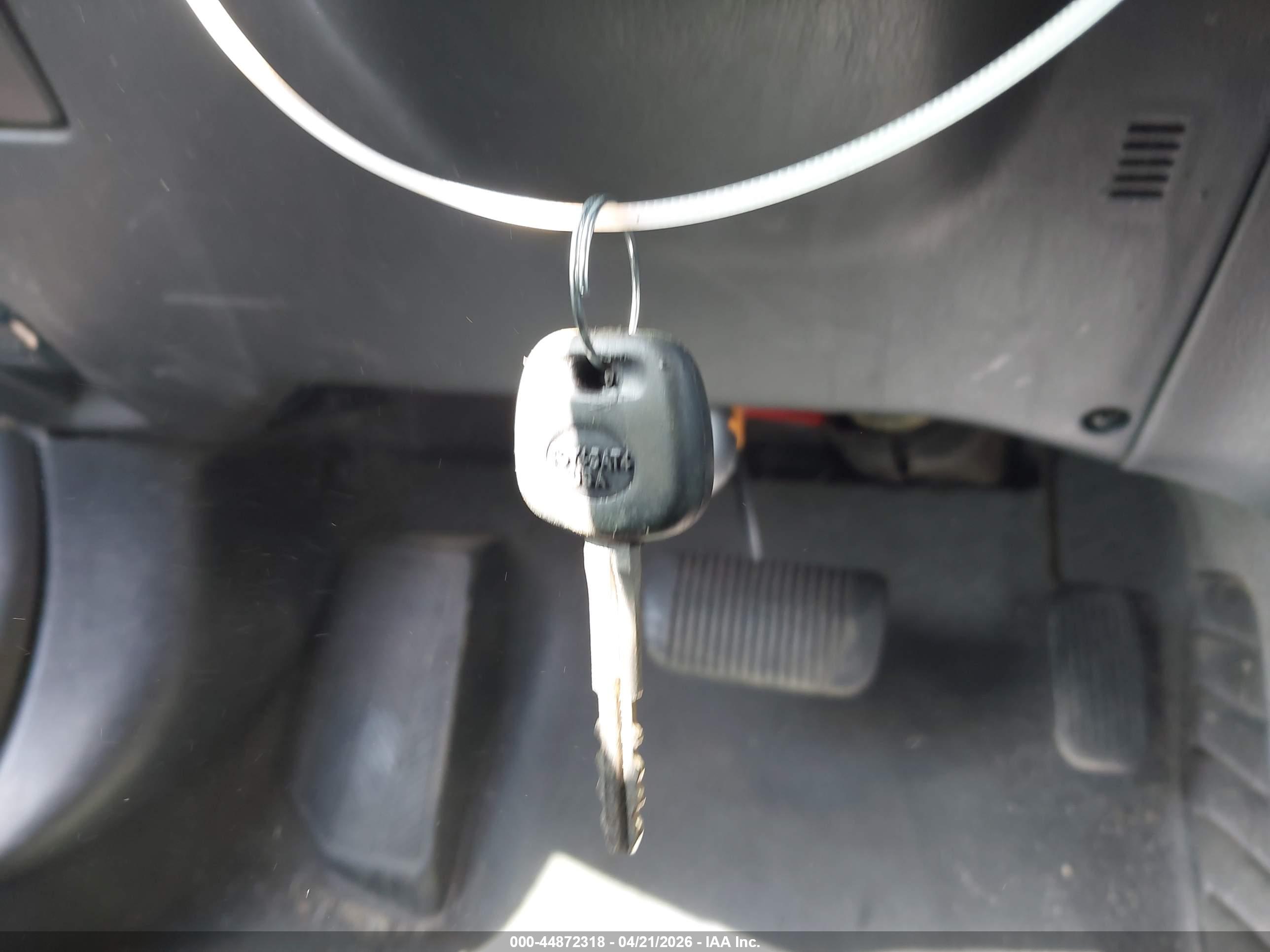 TOYOTA CAMRY image 11