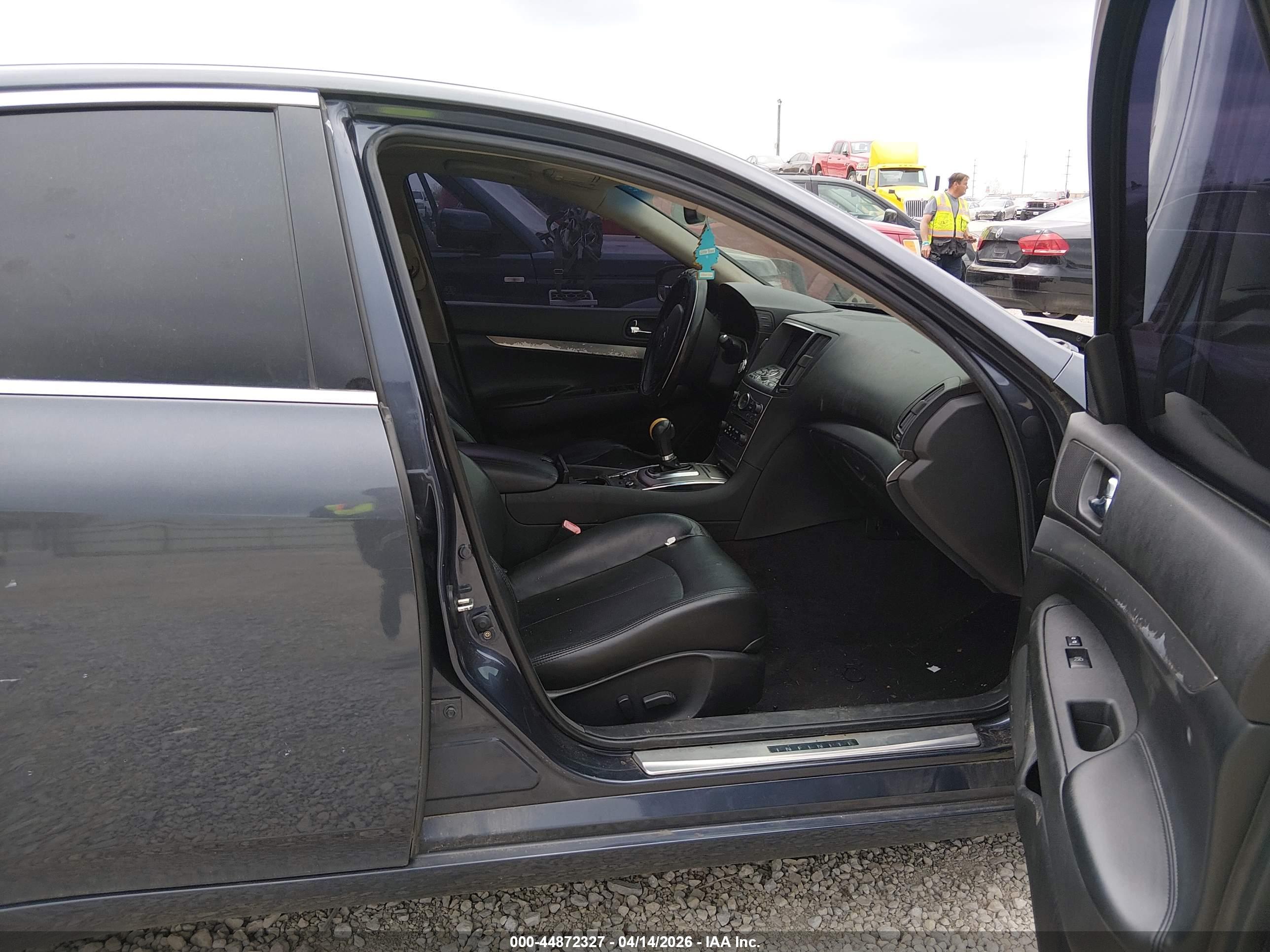 INFINITI G37X image 5