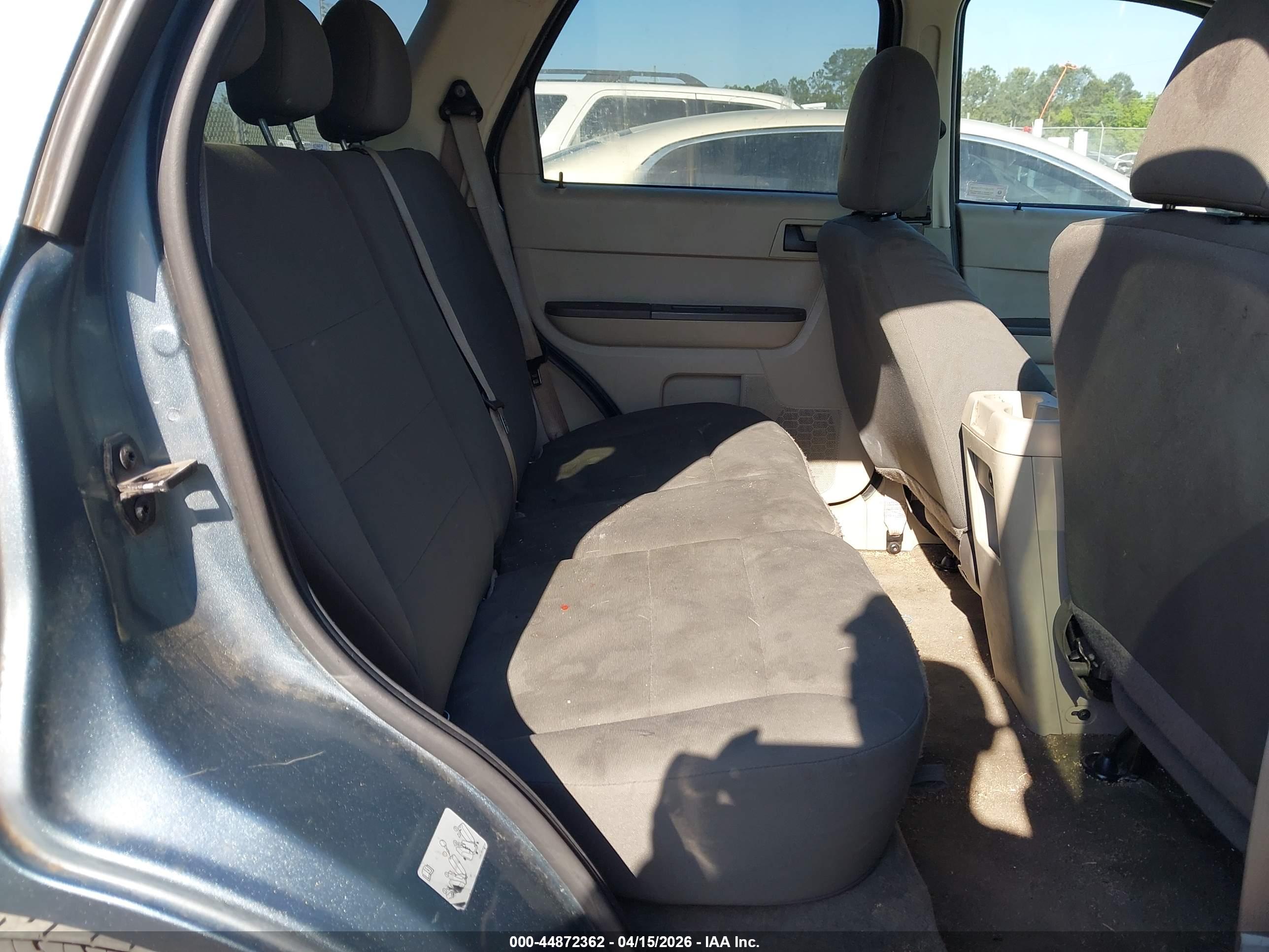 FORD ESCAPE image 8