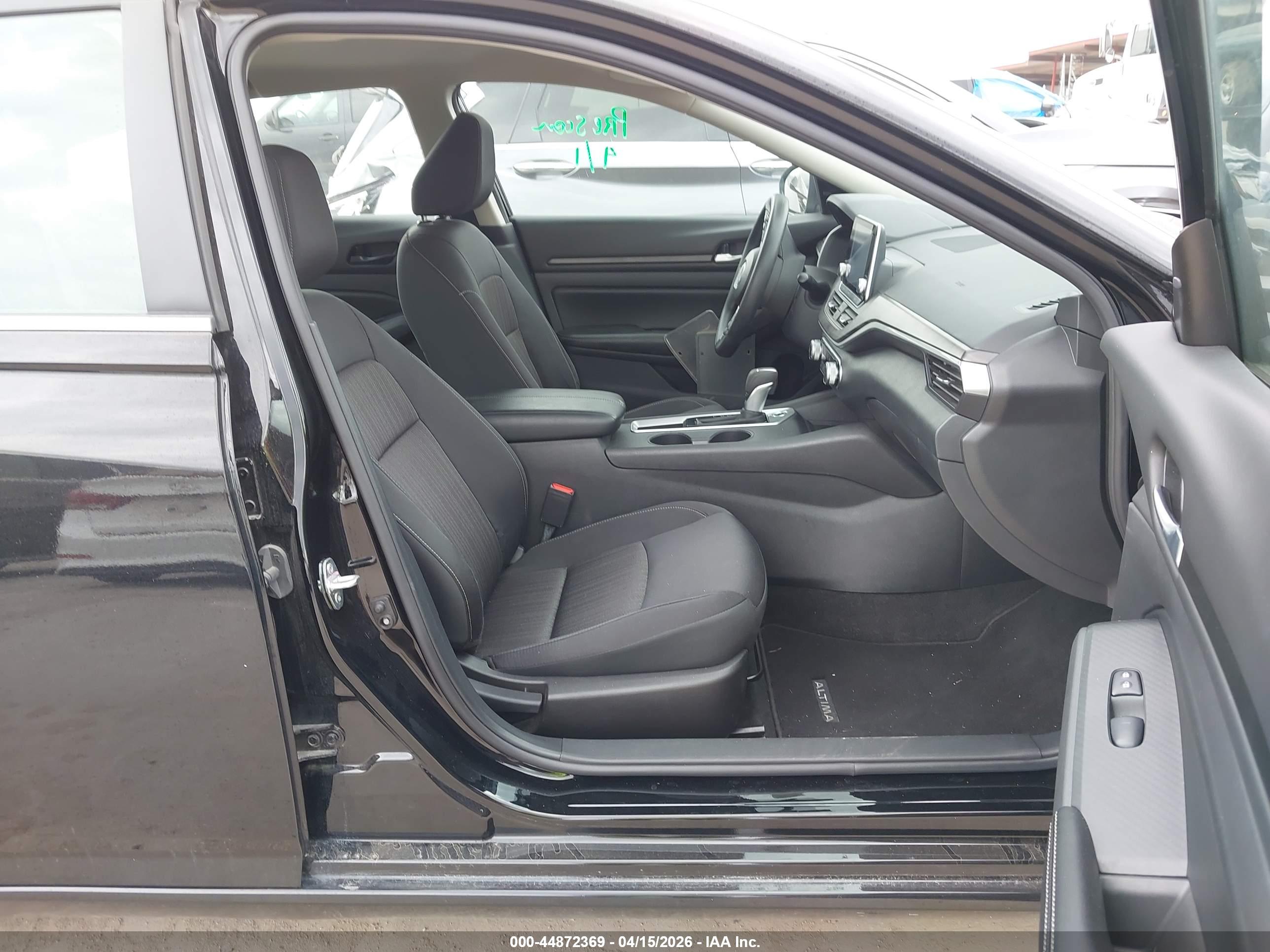NISSAN ALTIMA image 5