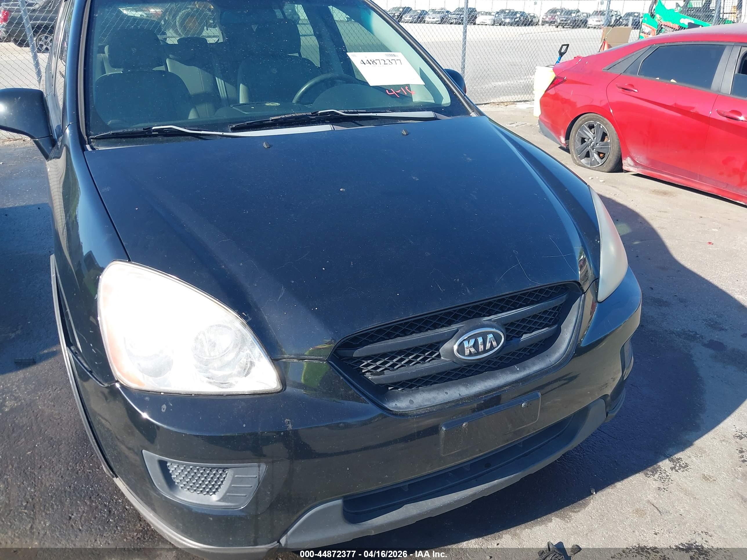 KIA RONDO image 6