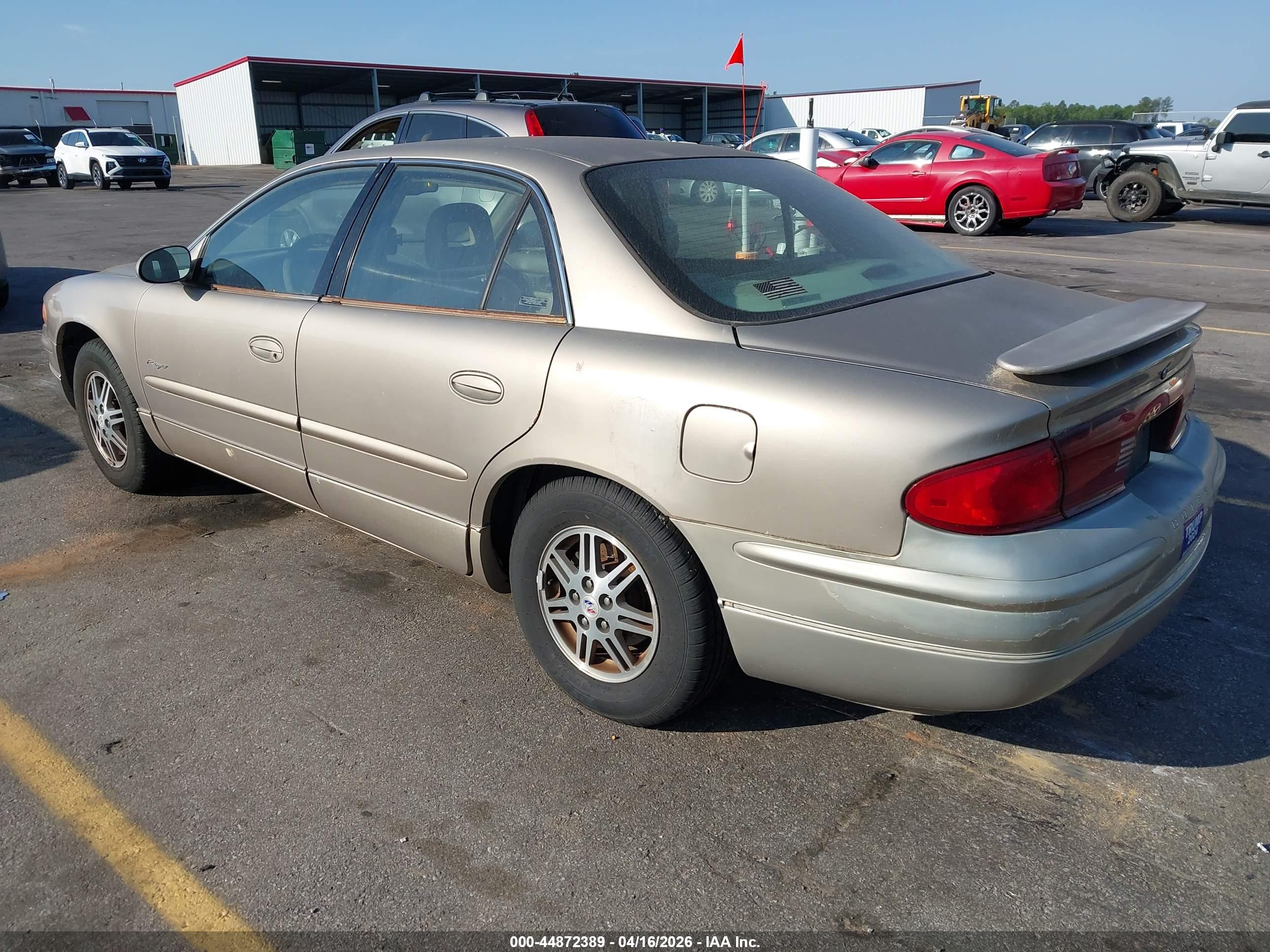 BUICK REGAL image 3