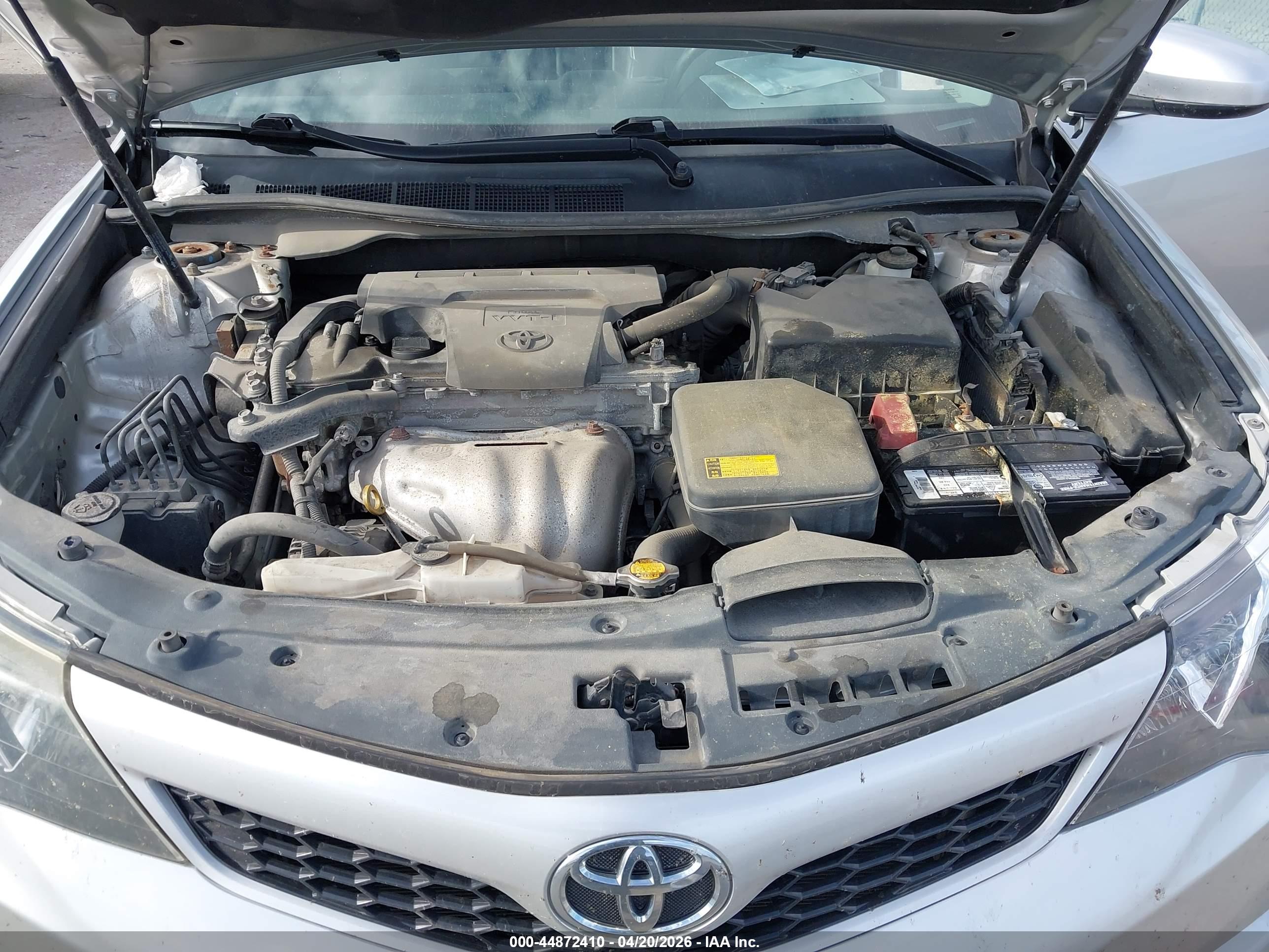 TOYOTA CAMRY image 10
