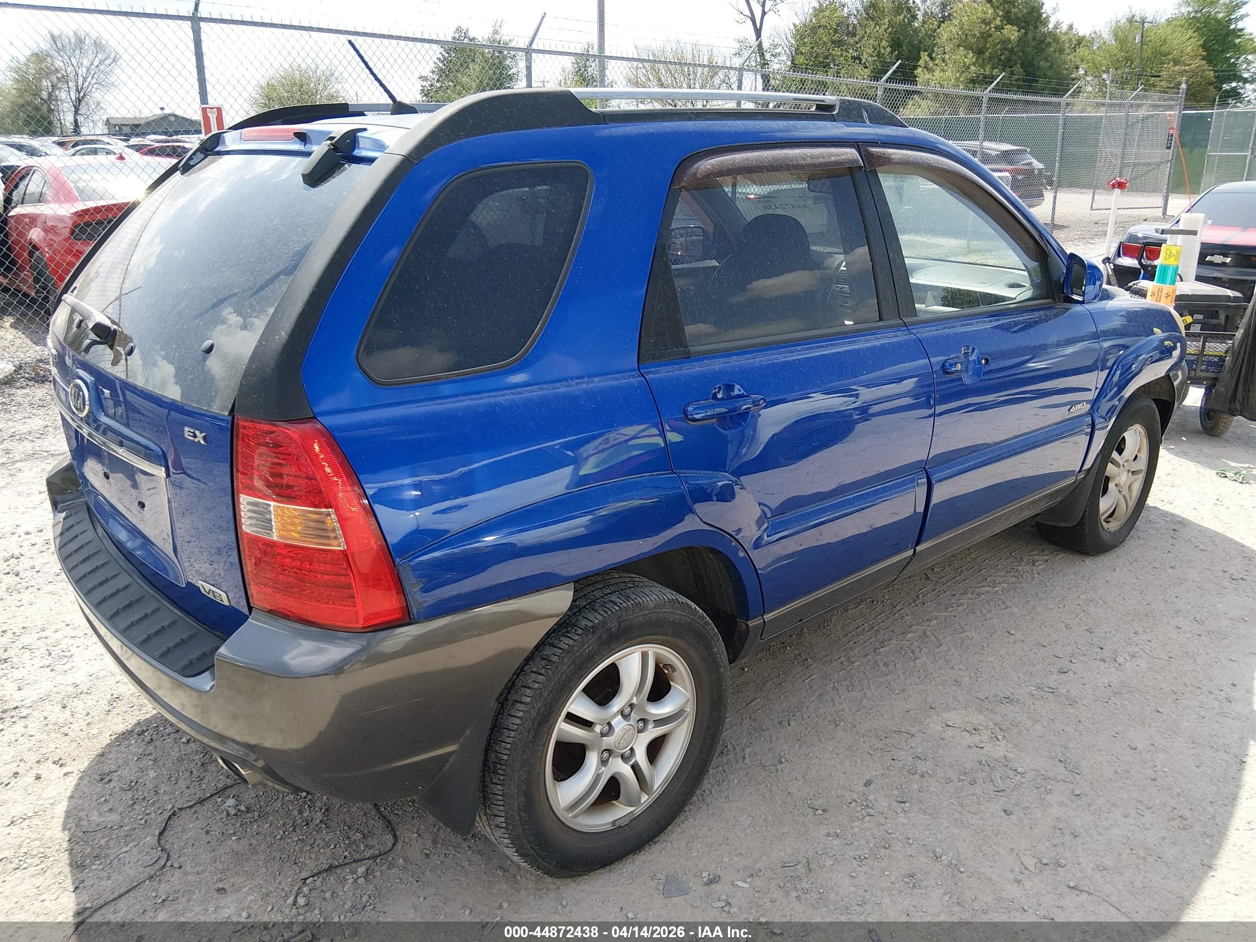KIA SPORTAGE image 4