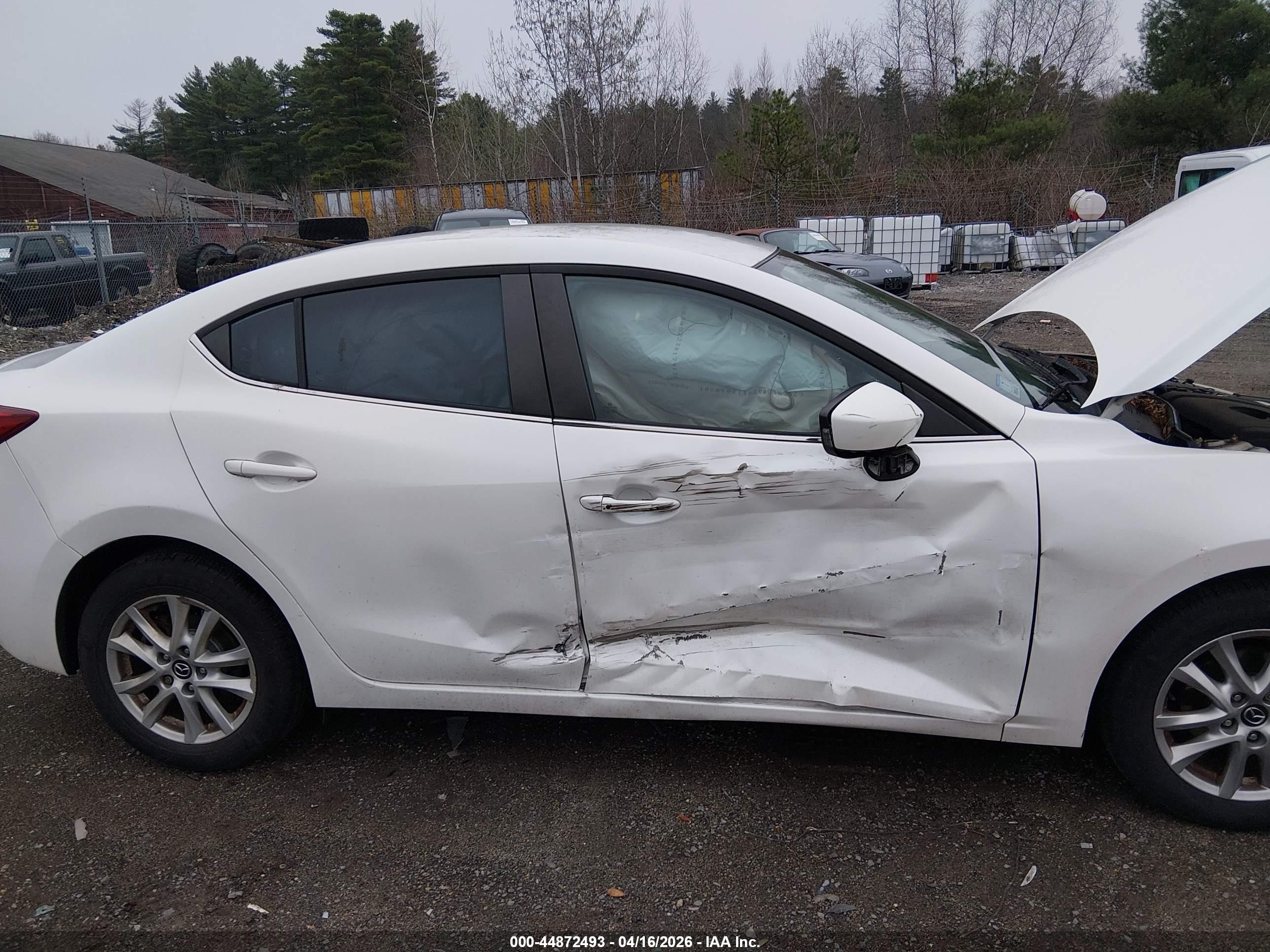MAZDA MAZDA3 image 6