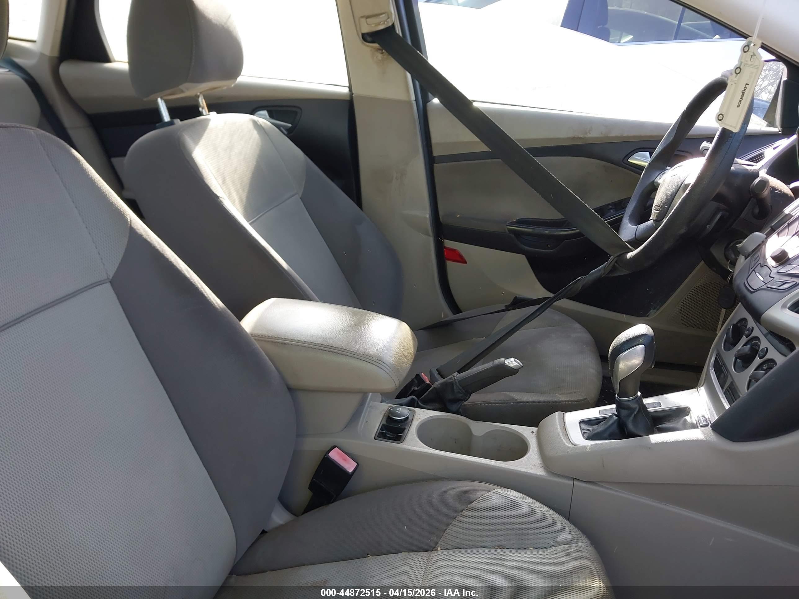 FORD FOCUS image 5