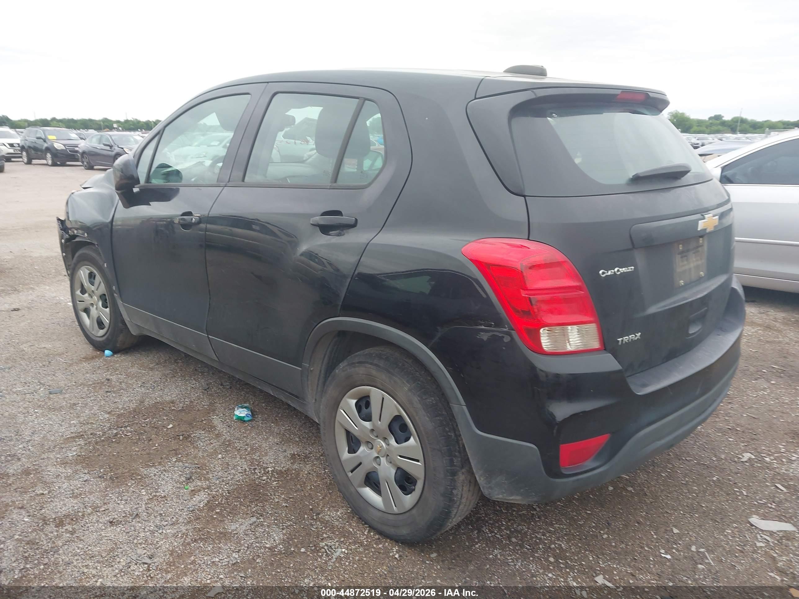 CHEVROLET TRAX image 3
