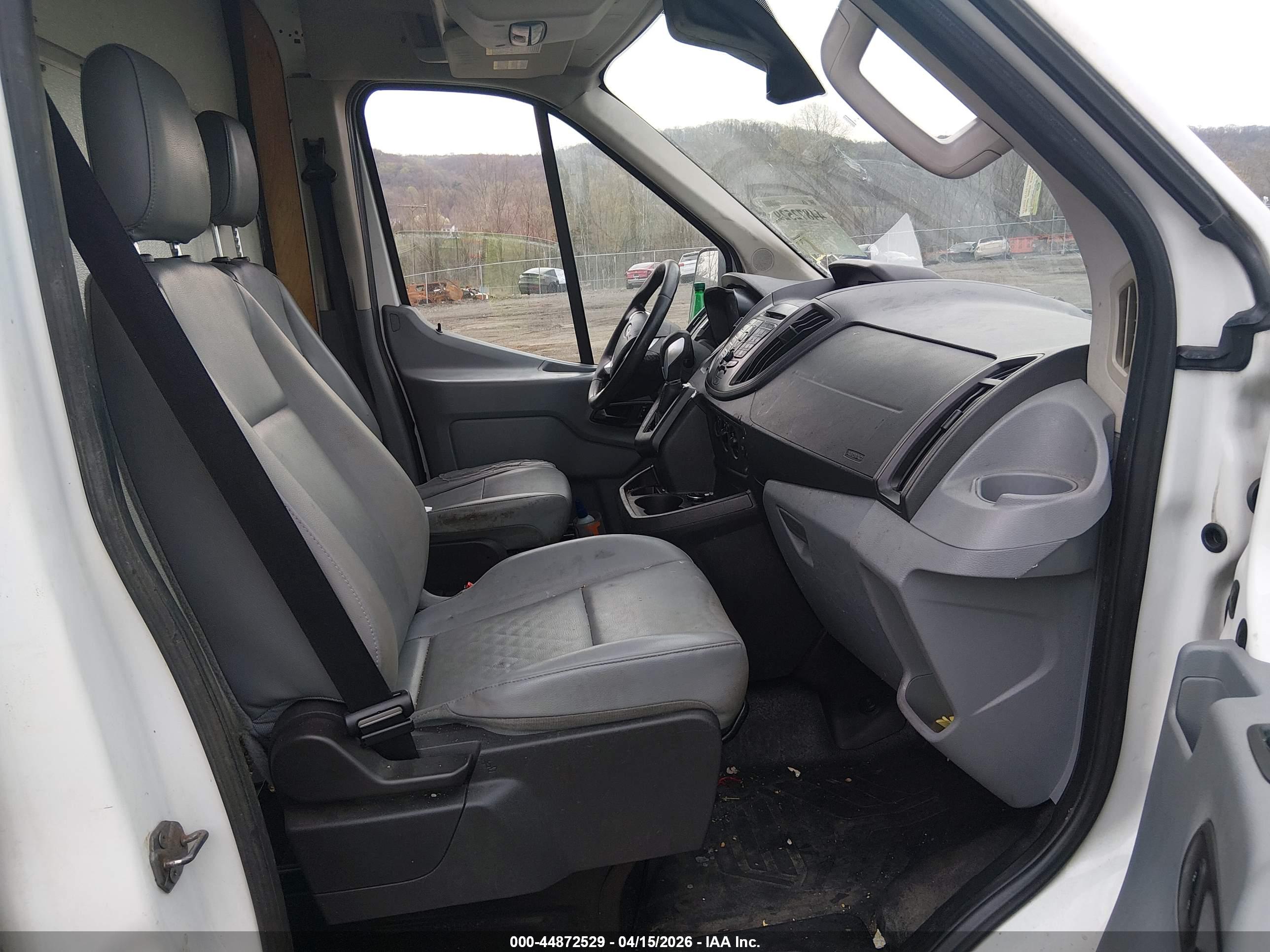 FORD TRANSIT-250 image 5
