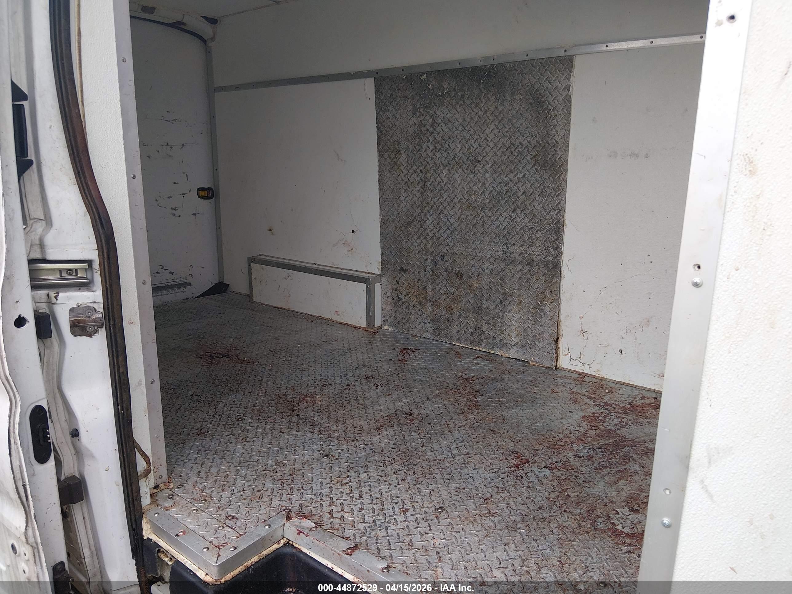 FORD TRANSIT-250 image 8