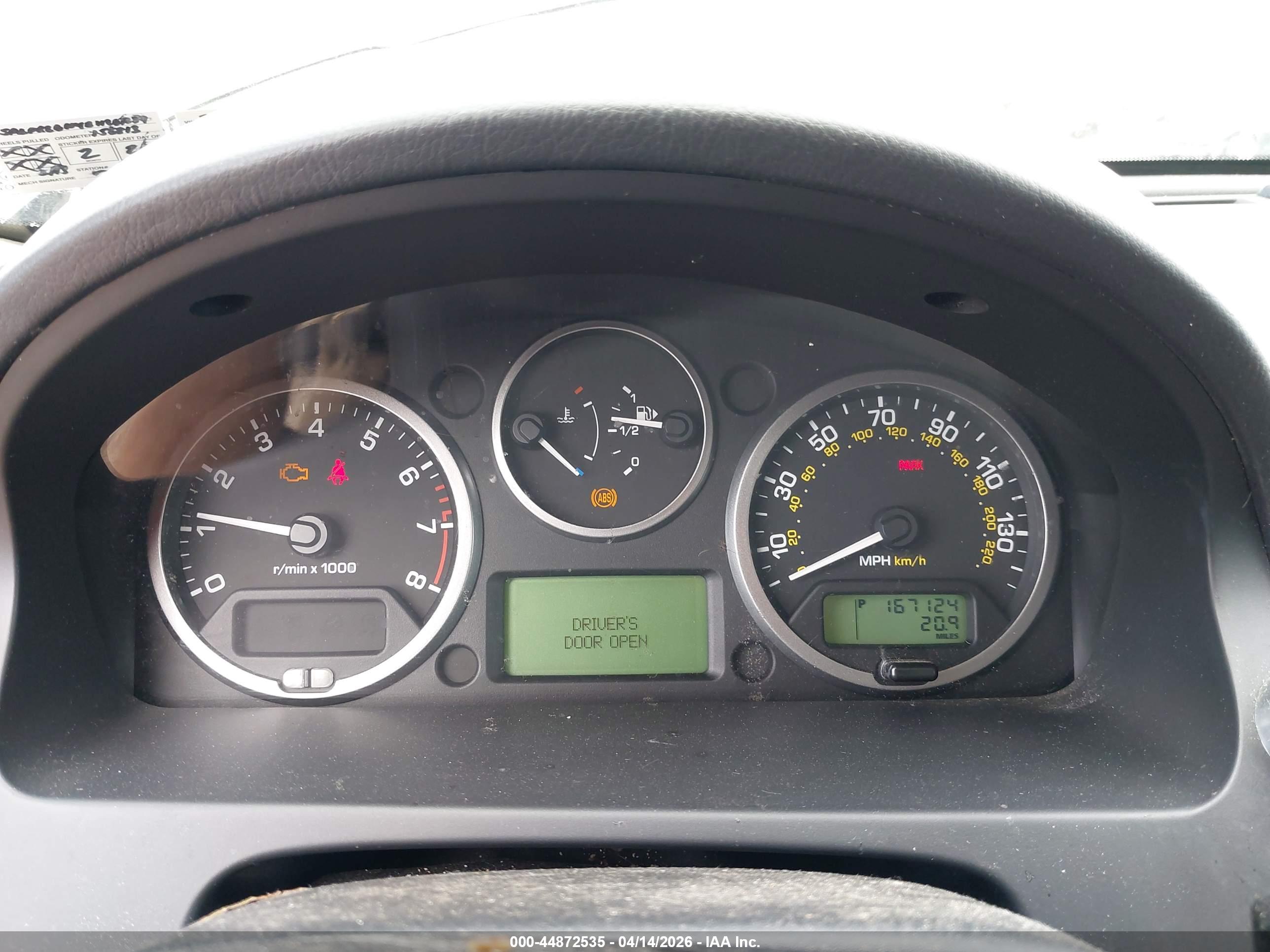 LAND ROVER image 7