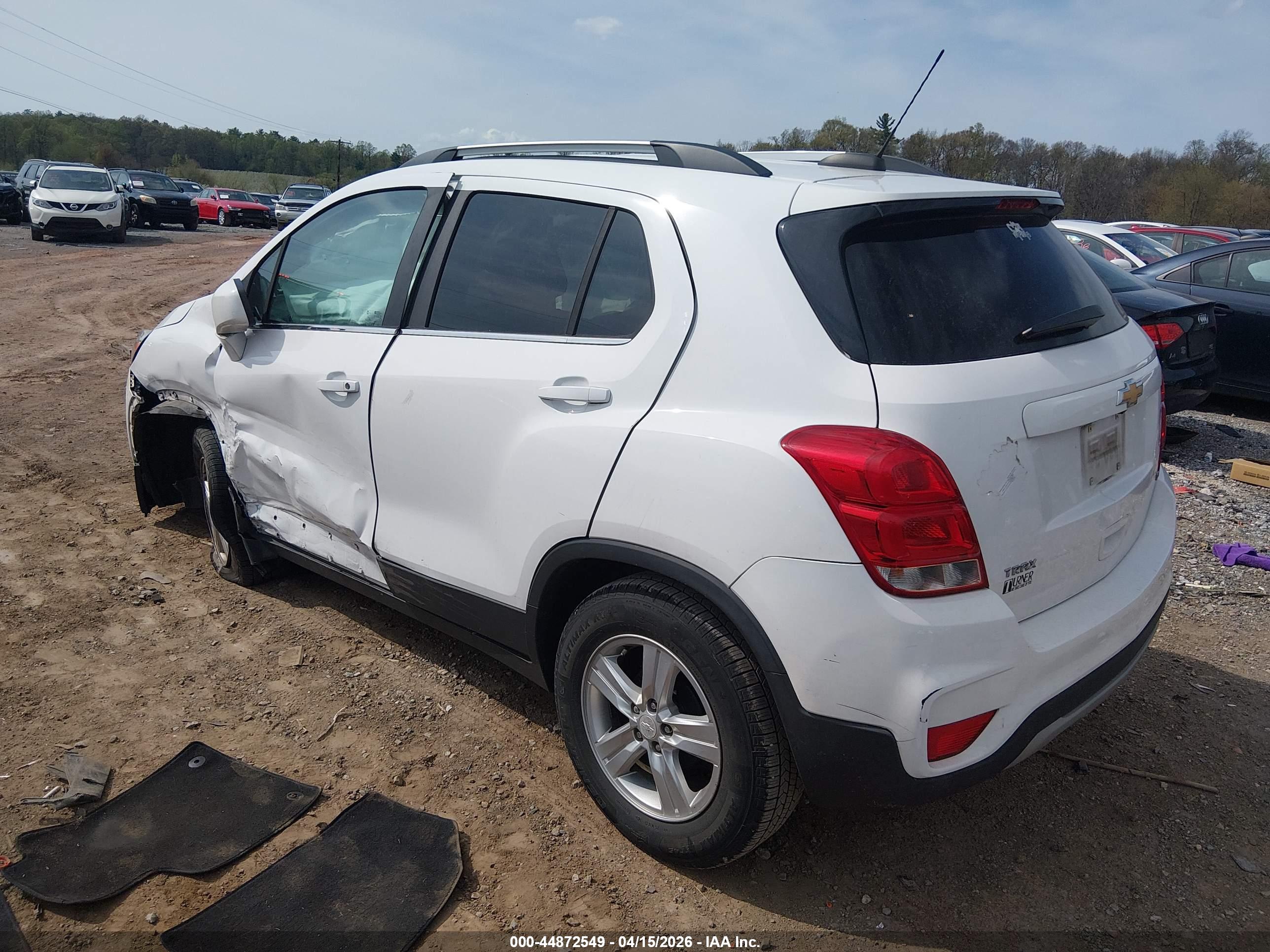 CHEVROLET TRAX image 3