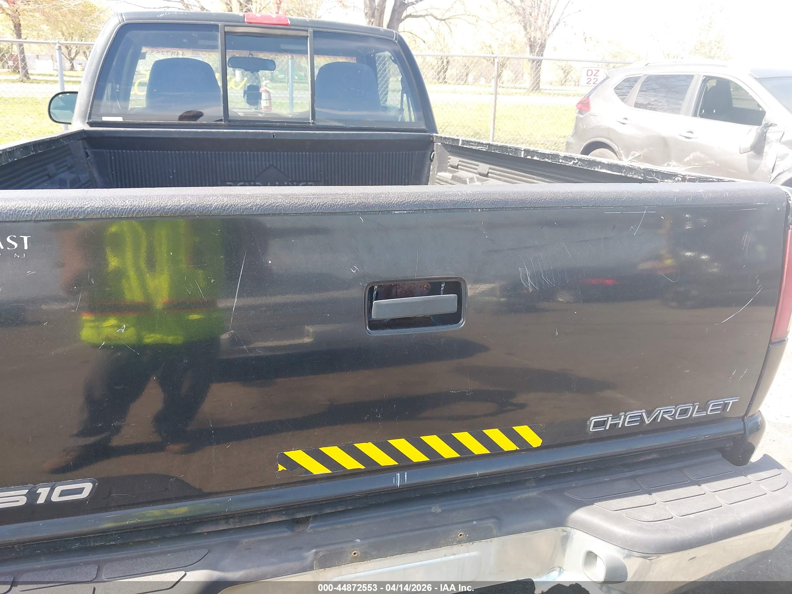 CHEVROLET S-10 image 6