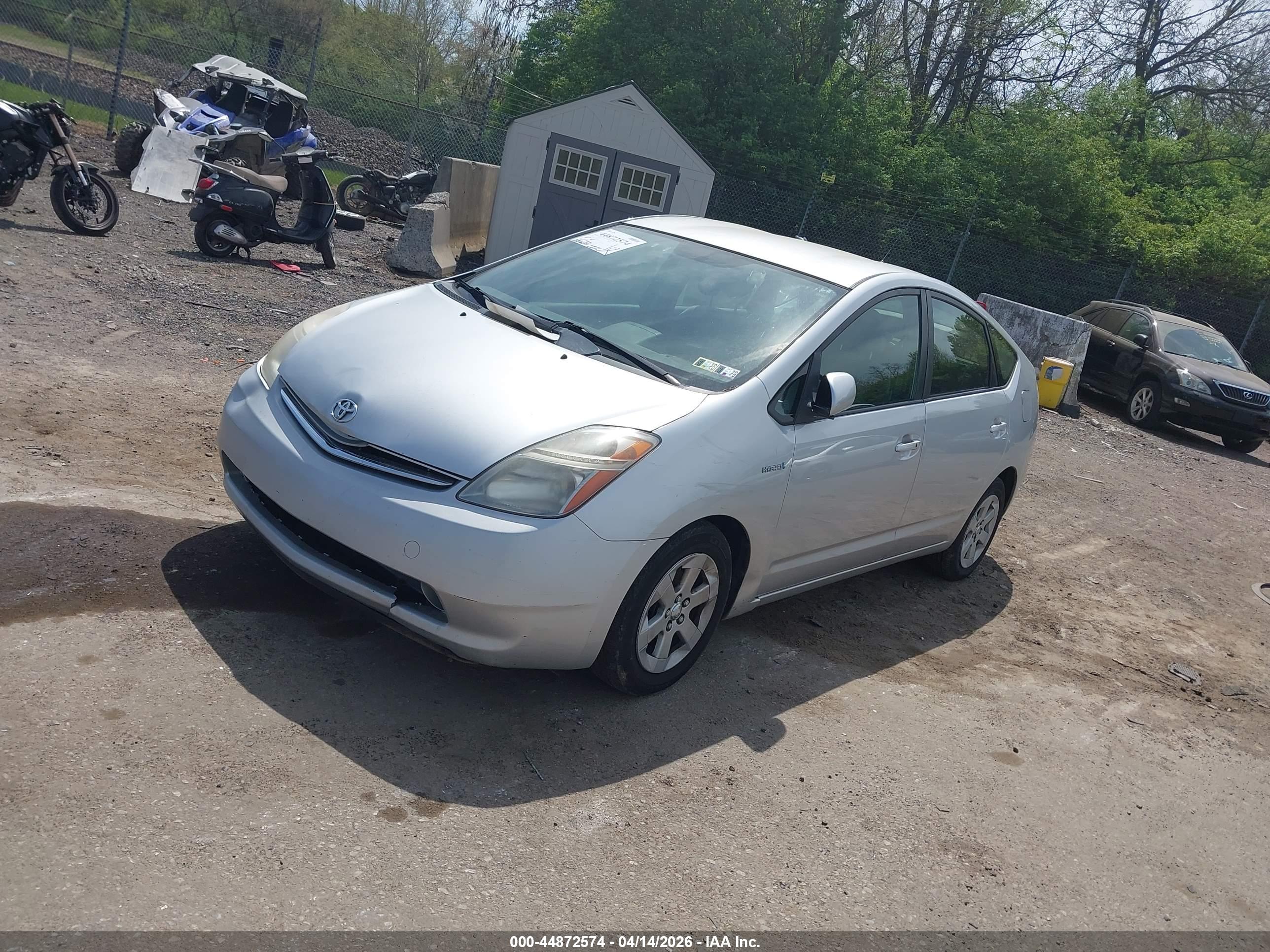 TOYOTA PRIUS image 2
