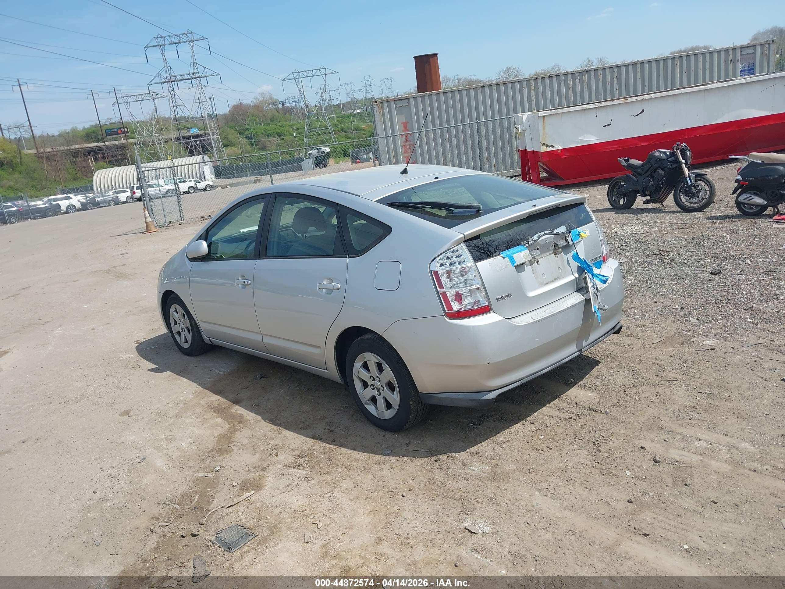 TOYOTA PRIUS image 3