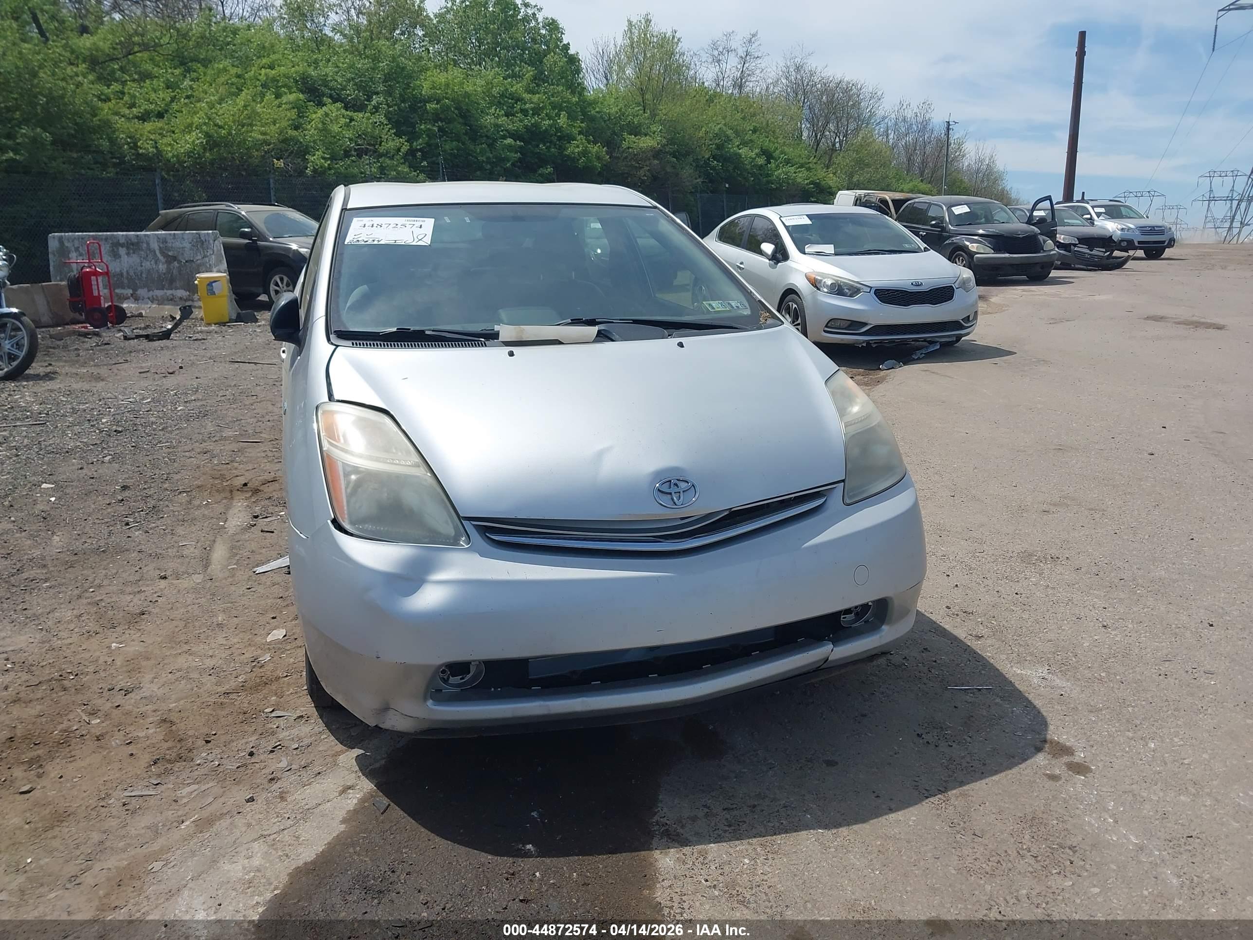 TOYOTA PRIUS image 6