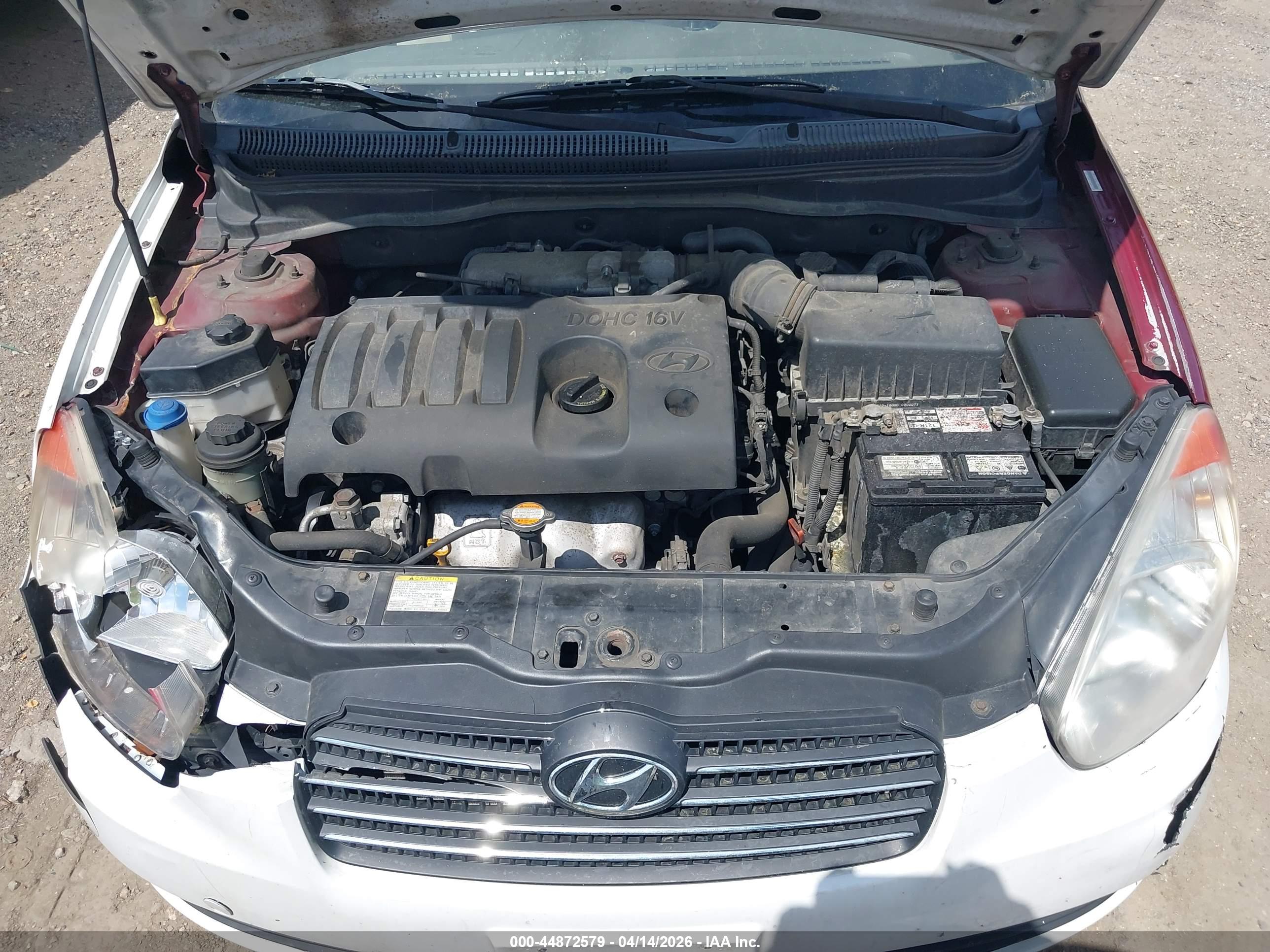 HYUNDAI ACCENT image 10