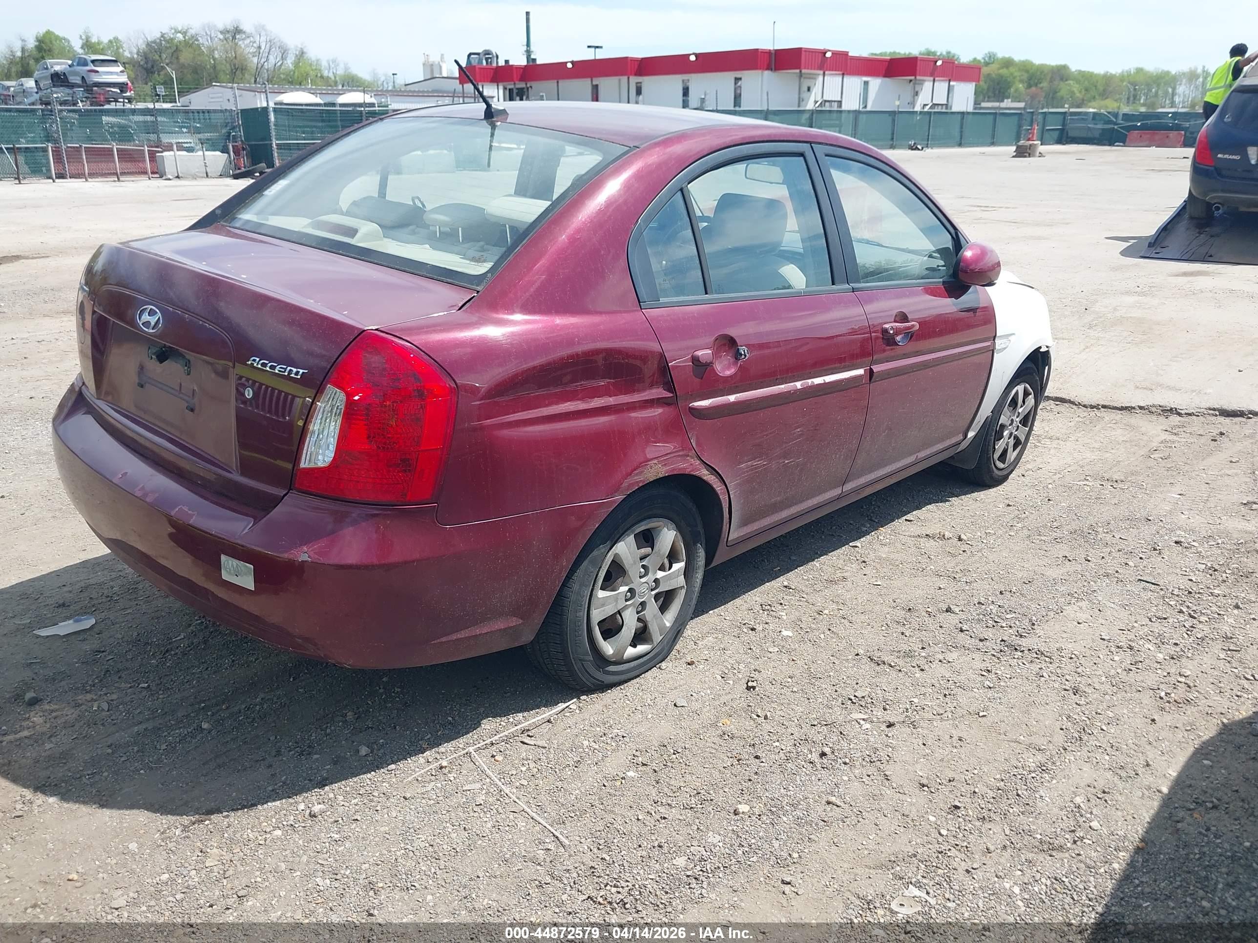 HYUNDAI ACCENT image 4