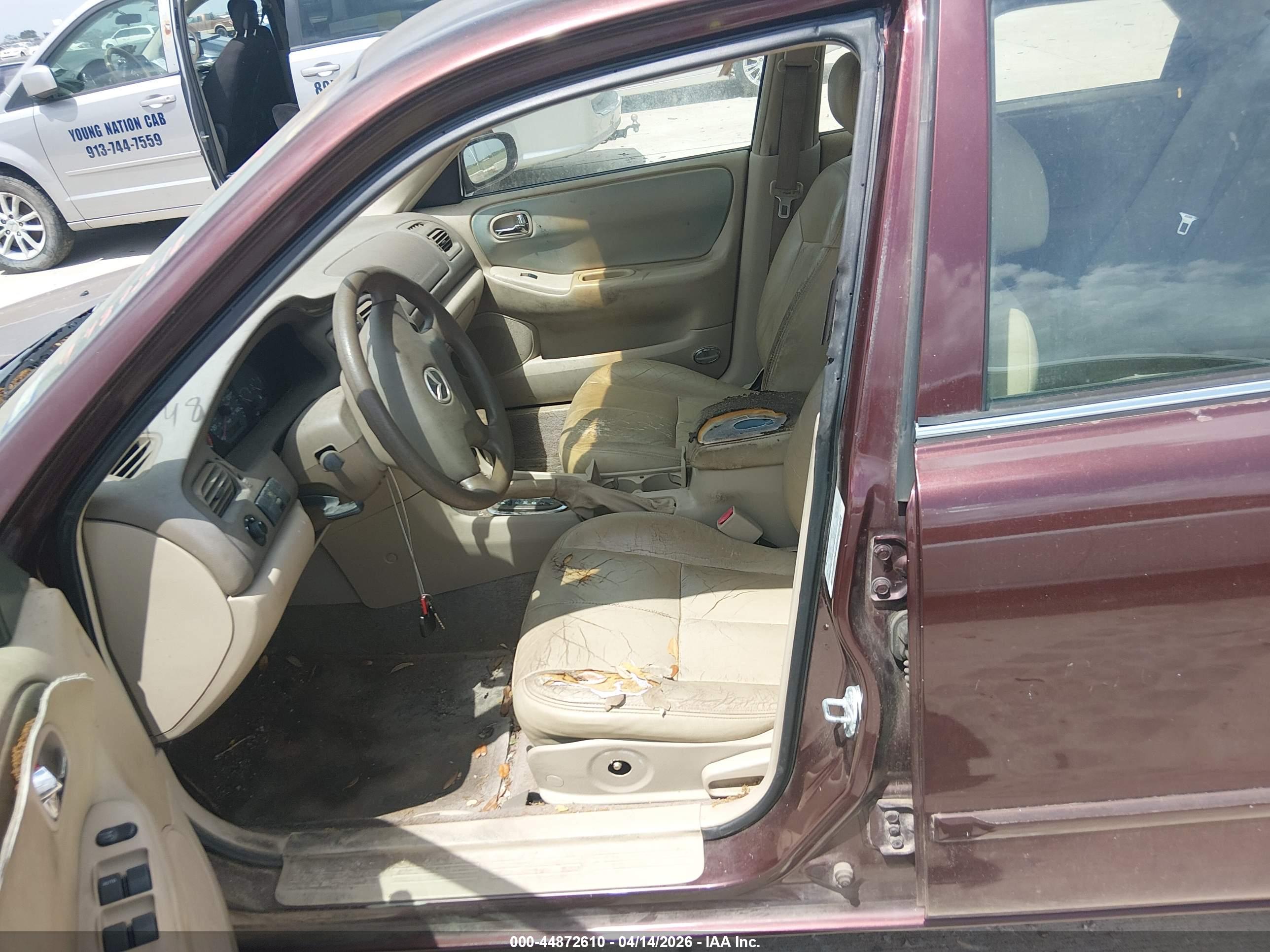 MAZDA 626 image 8