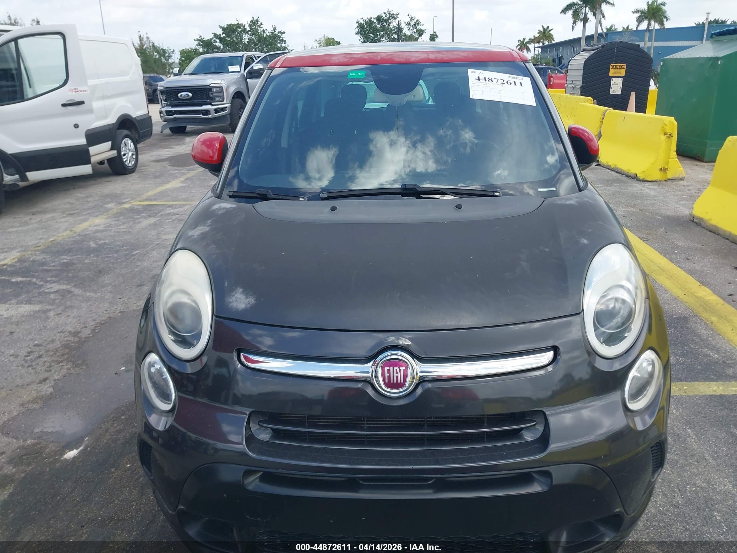 FIAT 500L image 6