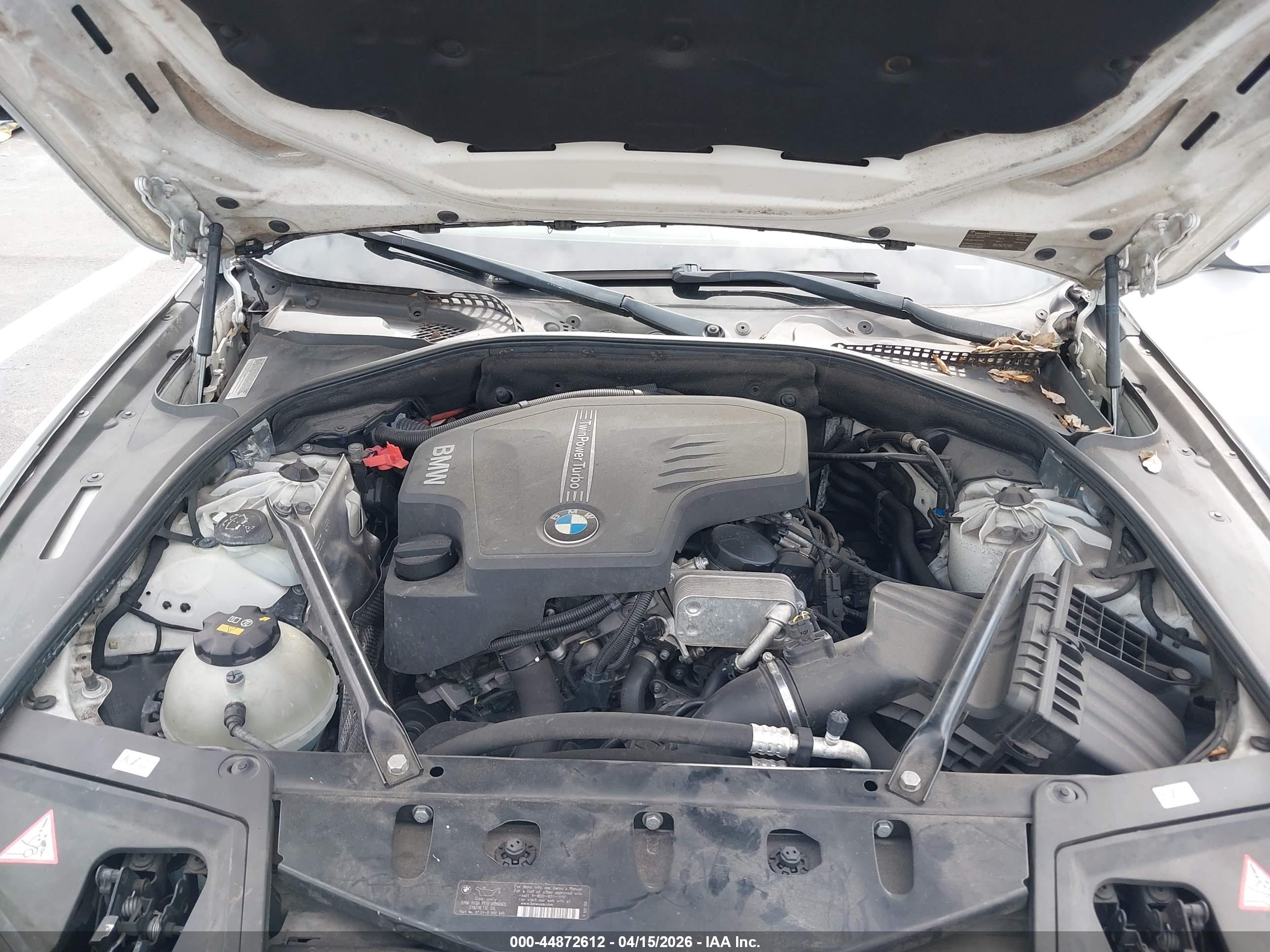 BMW 528I image 10