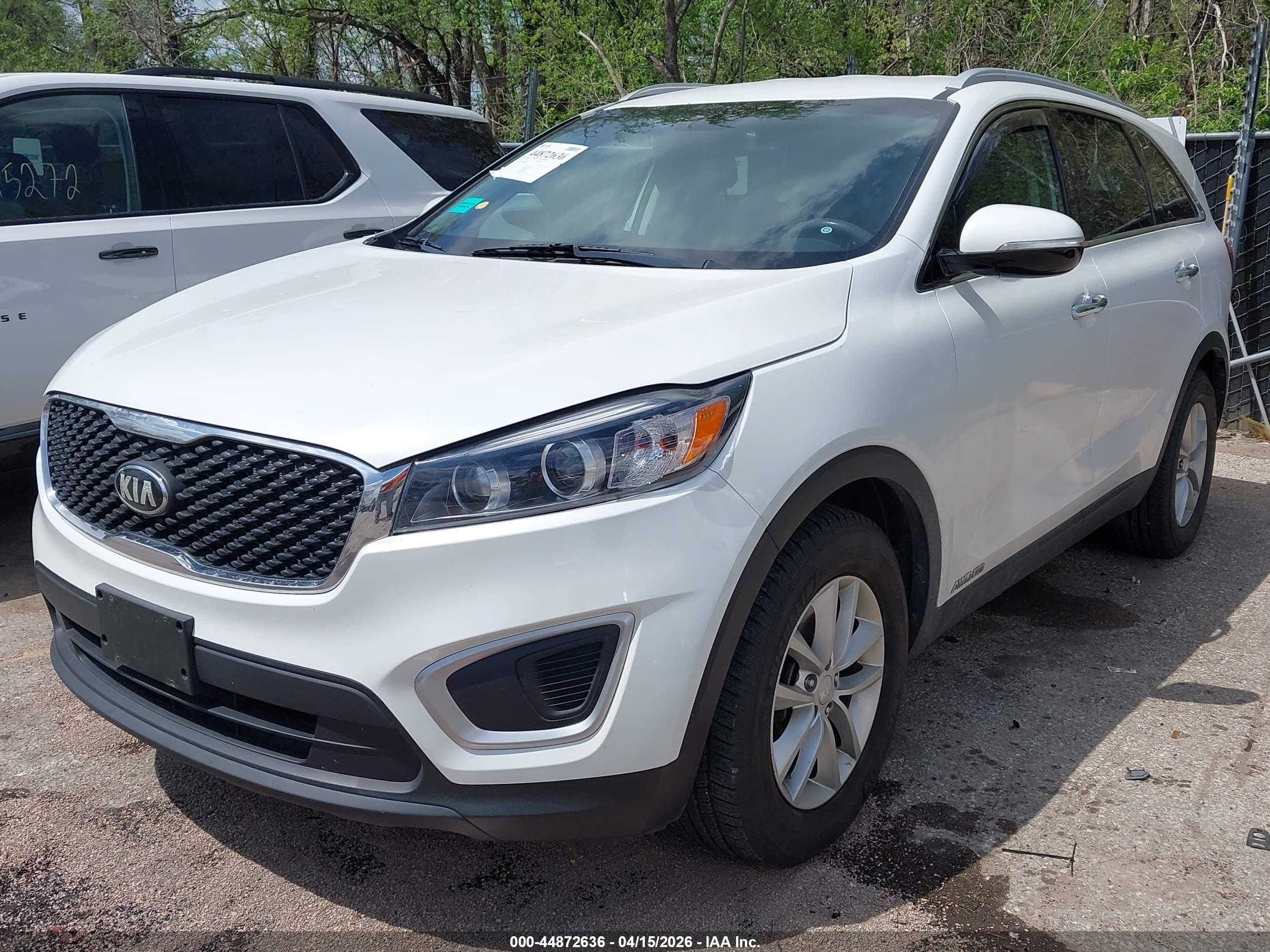 KIA SORENTO image 2