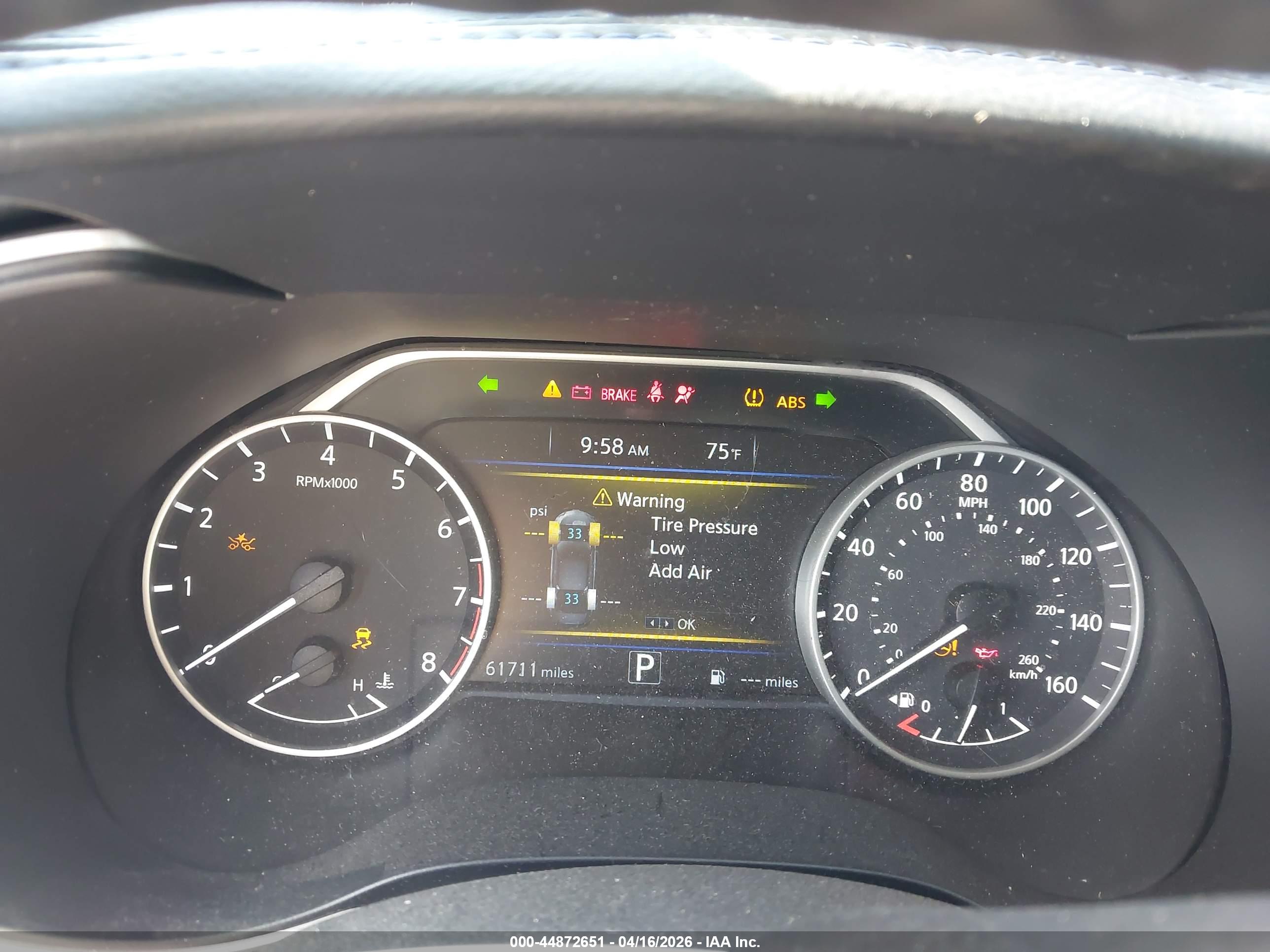 NISSAN MAXIMA image 7