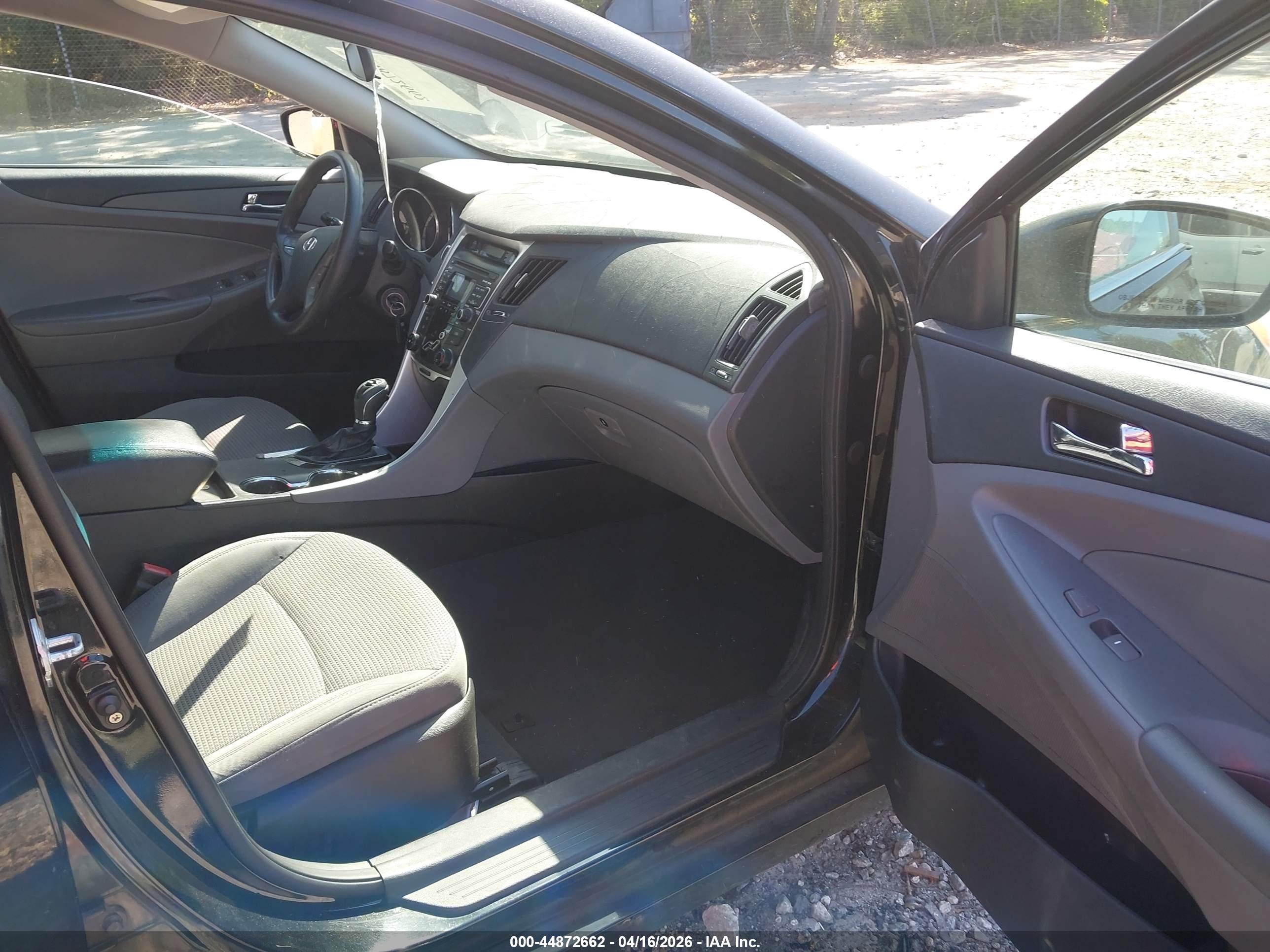 HYUNDAI SONATA image 5