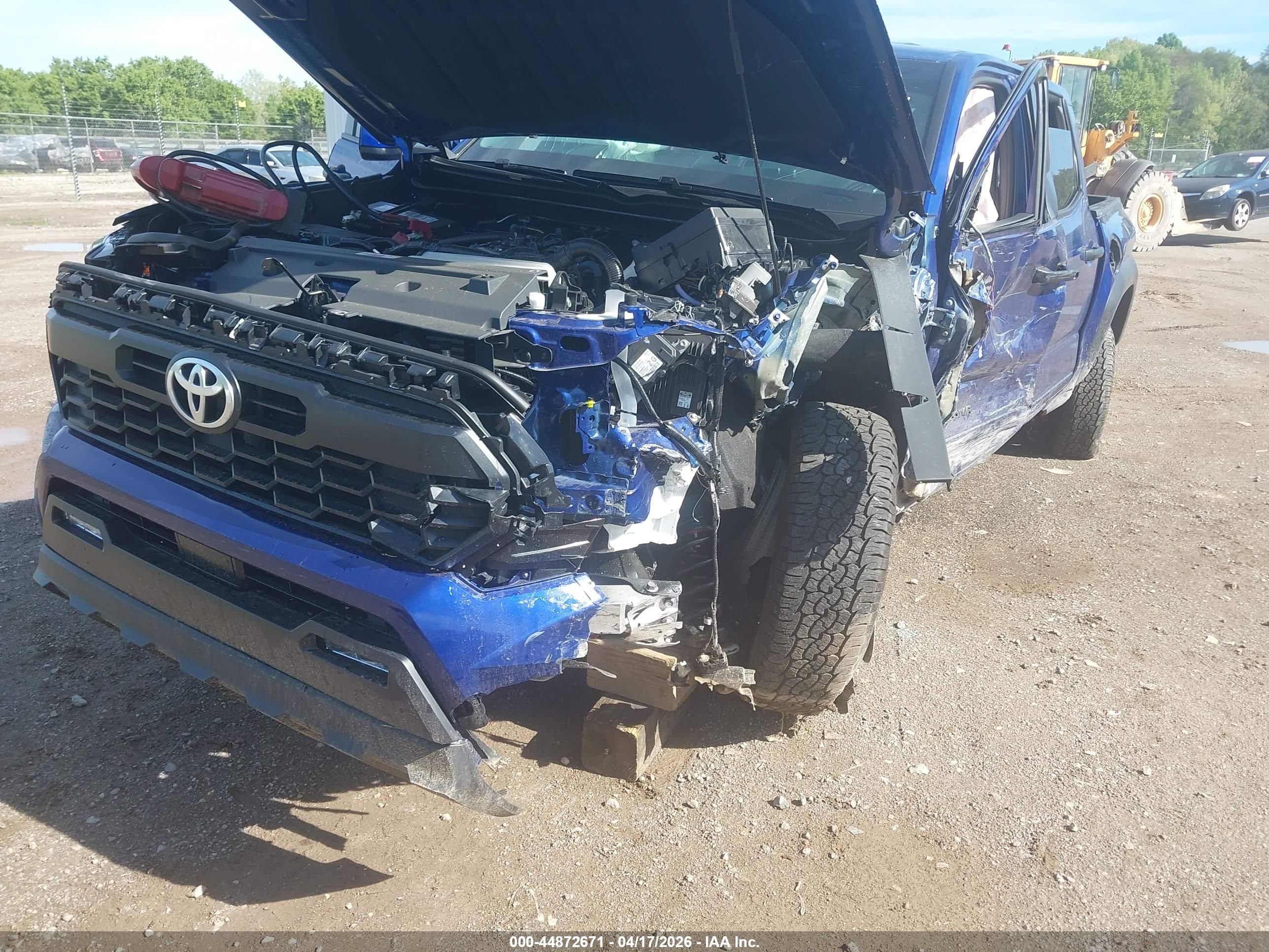 TOYOTA TACOMA image 6