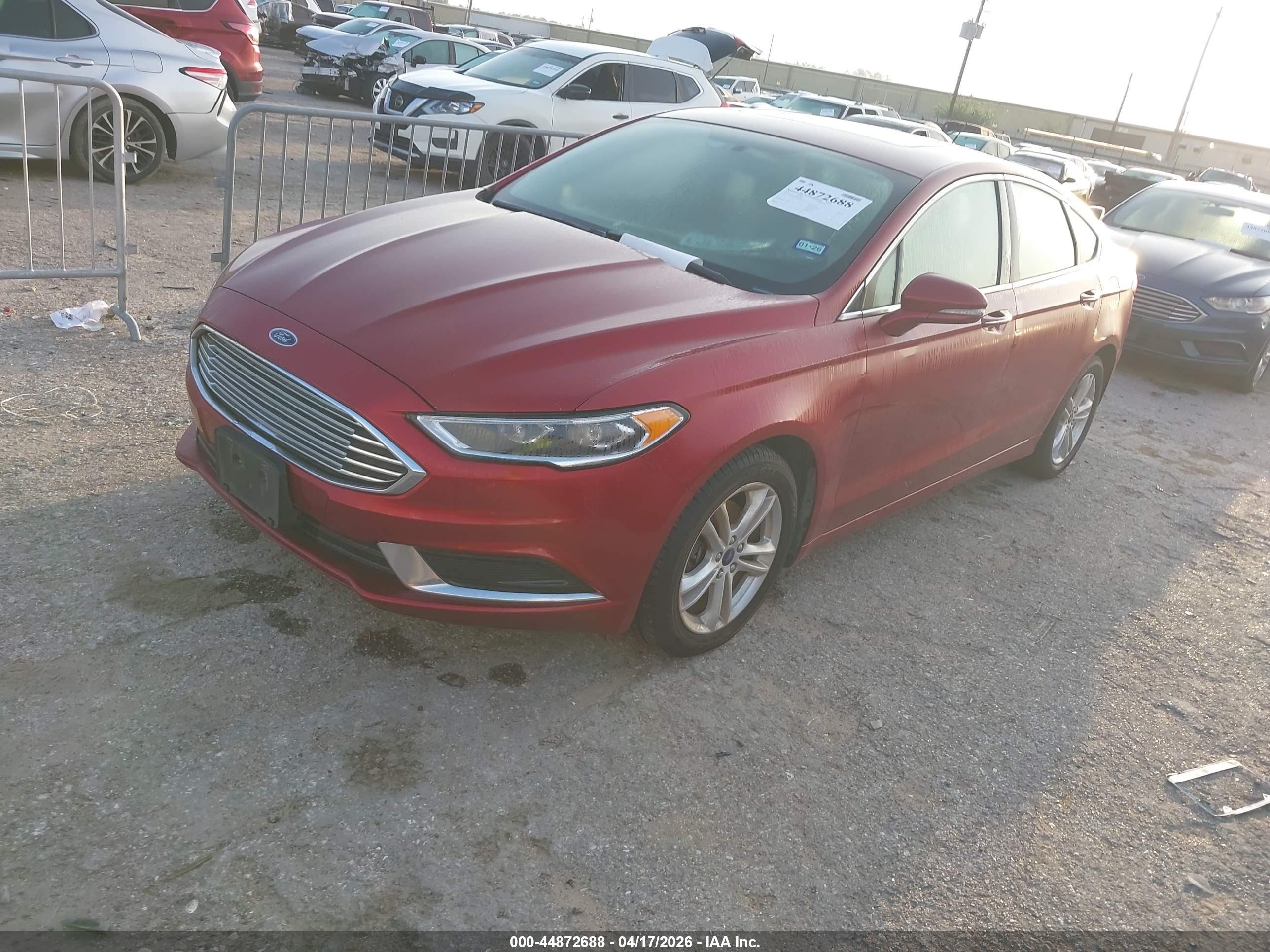 FORD FUSION image 2