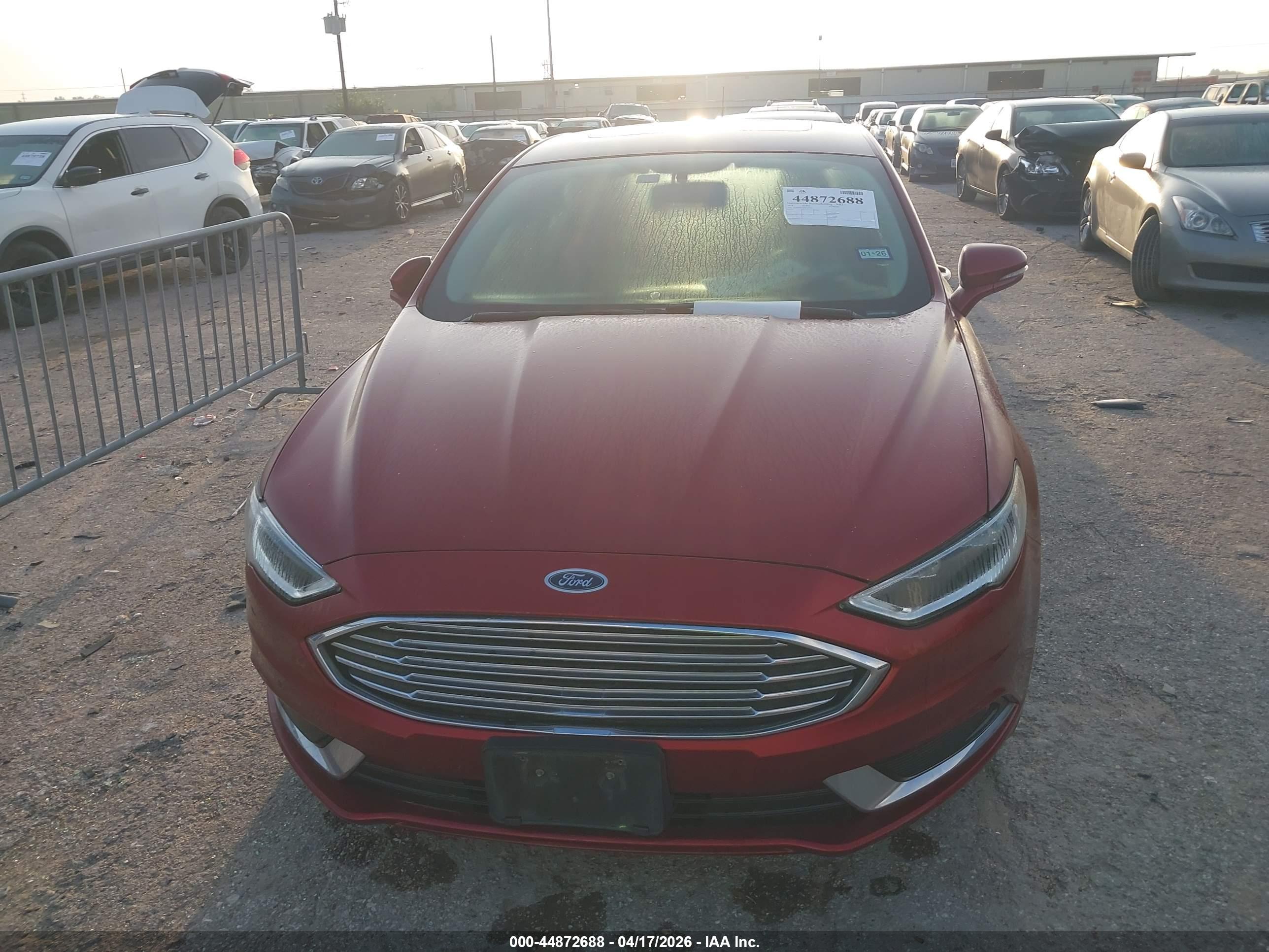 FORD FUSION image 6