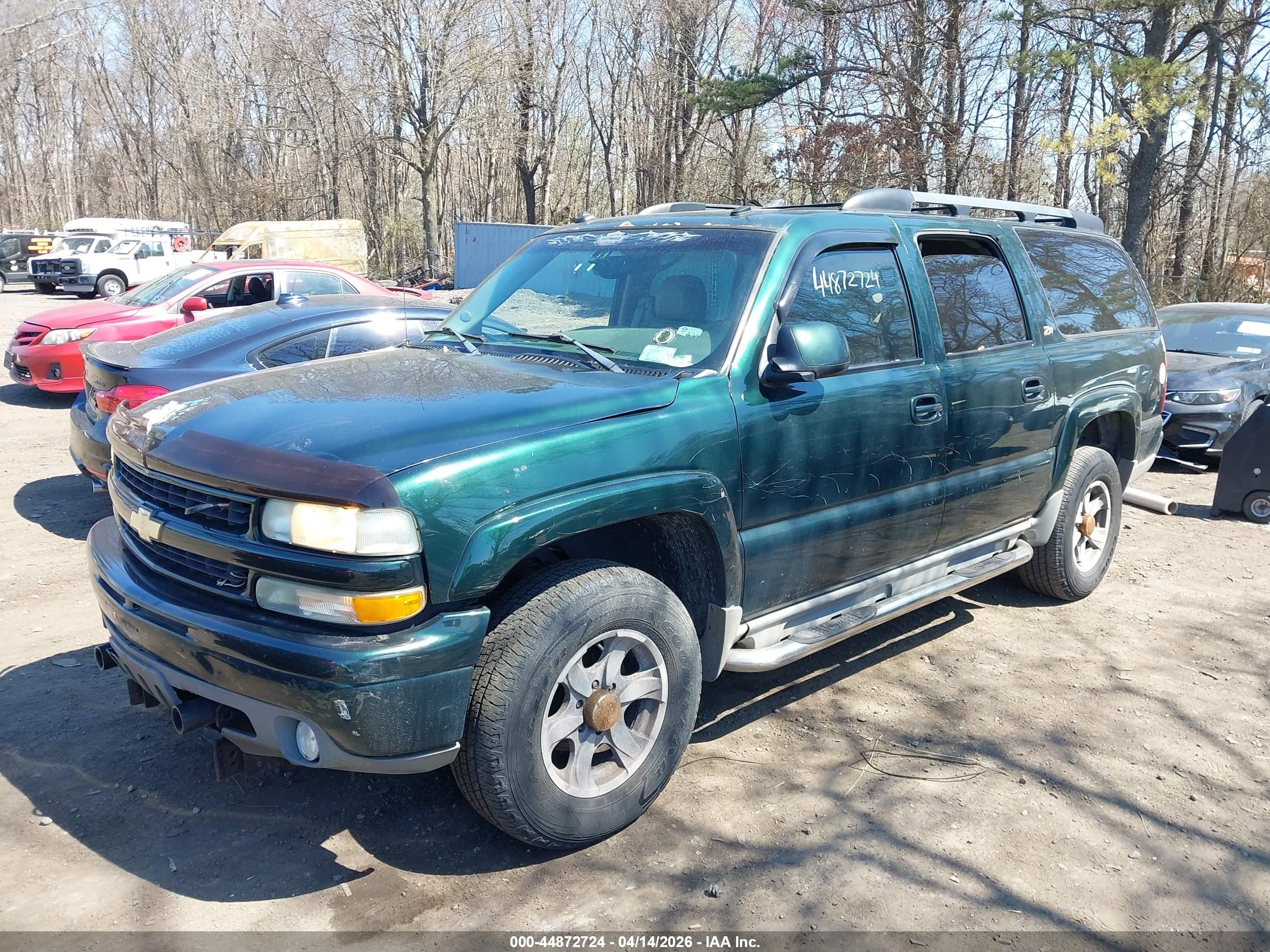 CHEVROLET SUBURBAN image 2