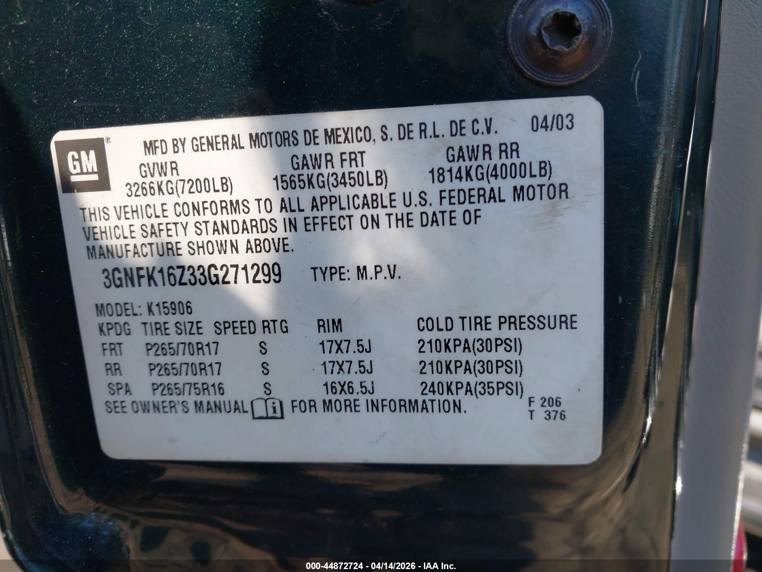CHEVROLET SUBURBAN image 9