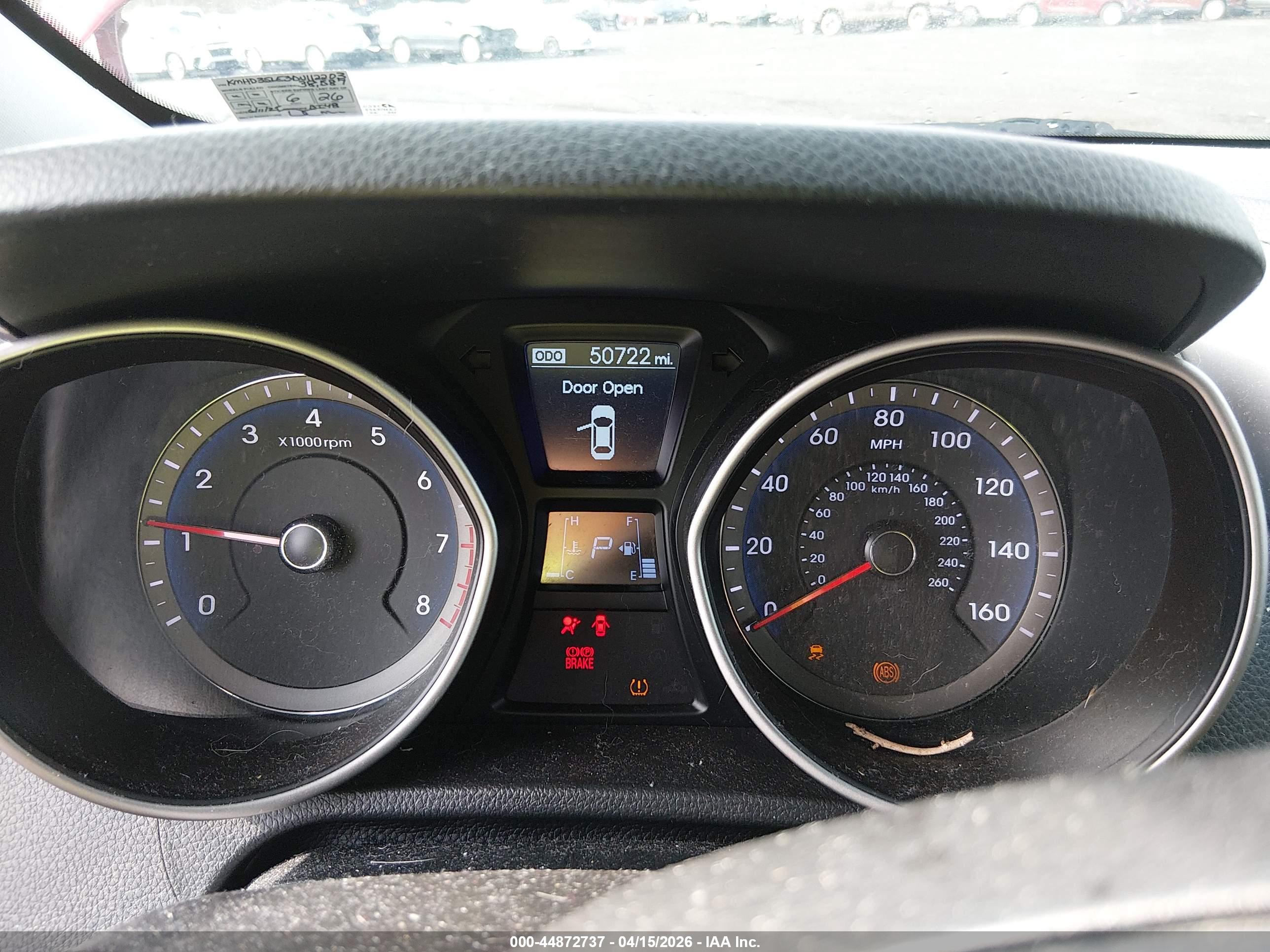 HYUNDAI ELANTRA image 7