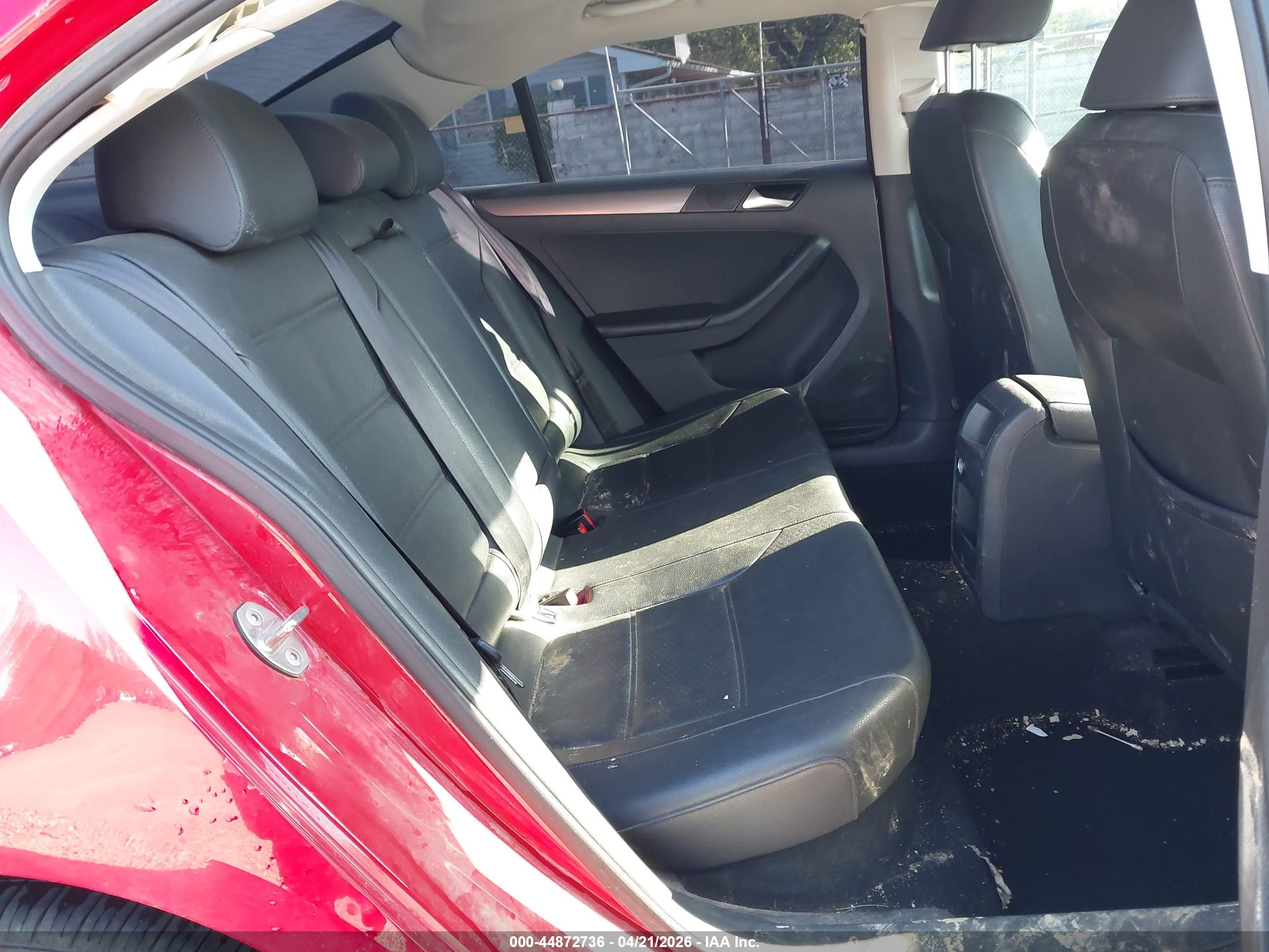 VOLKSWAGEN JETTA image 8