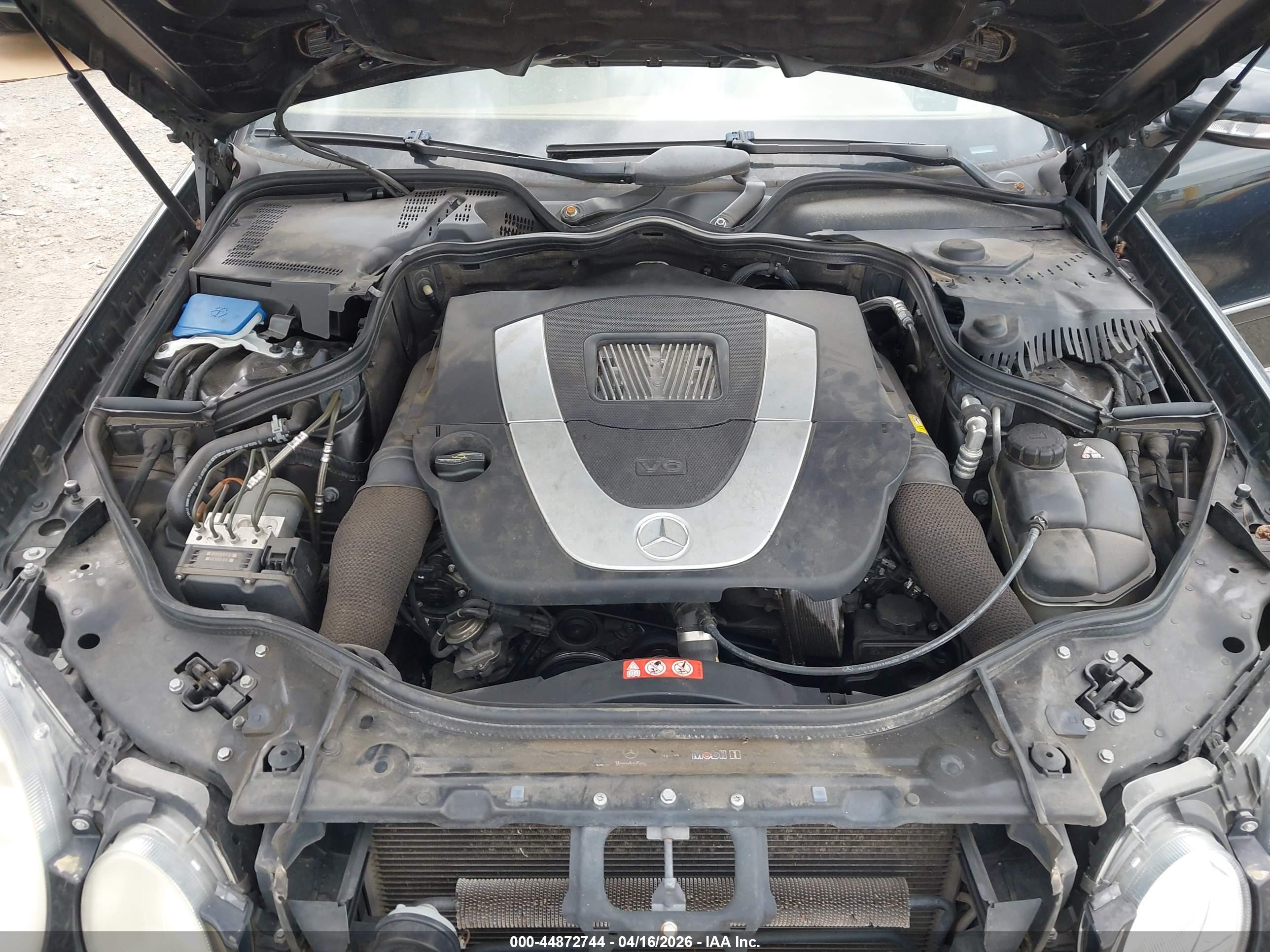 MERCEDES-BENZ E image 10