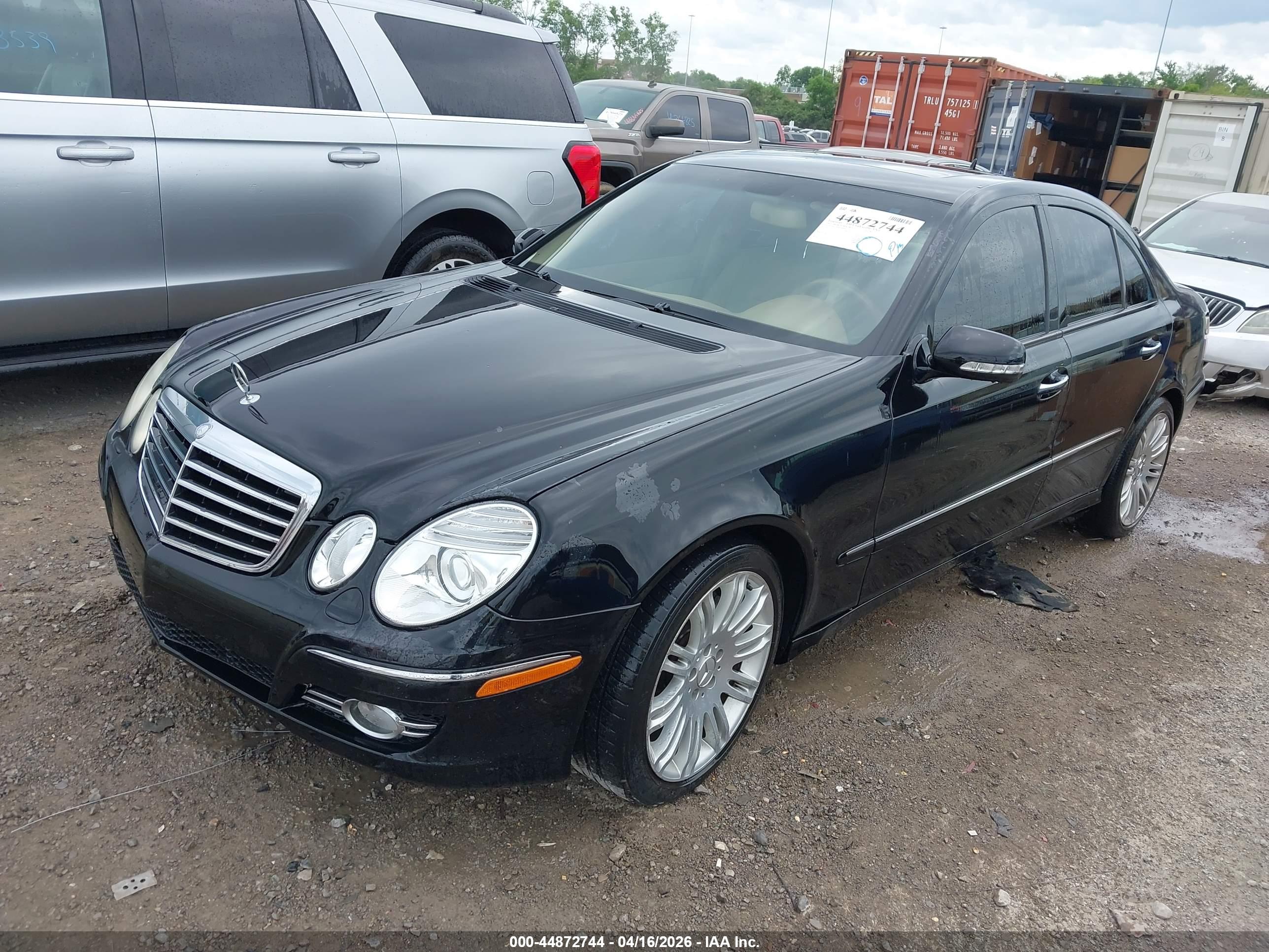 MERCEDES-BENZ E image 2