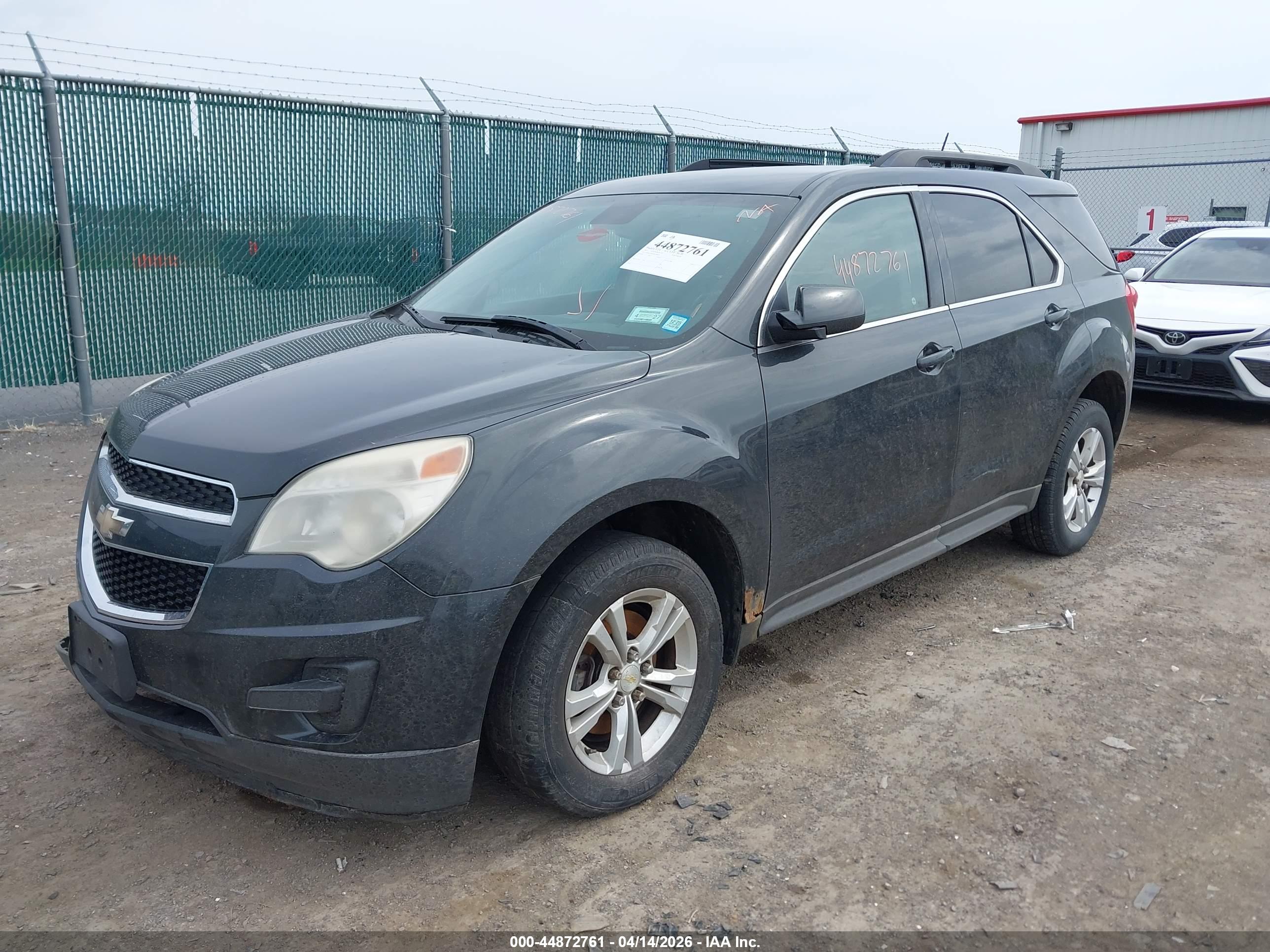 CHEVROLET EQUINOX image 2