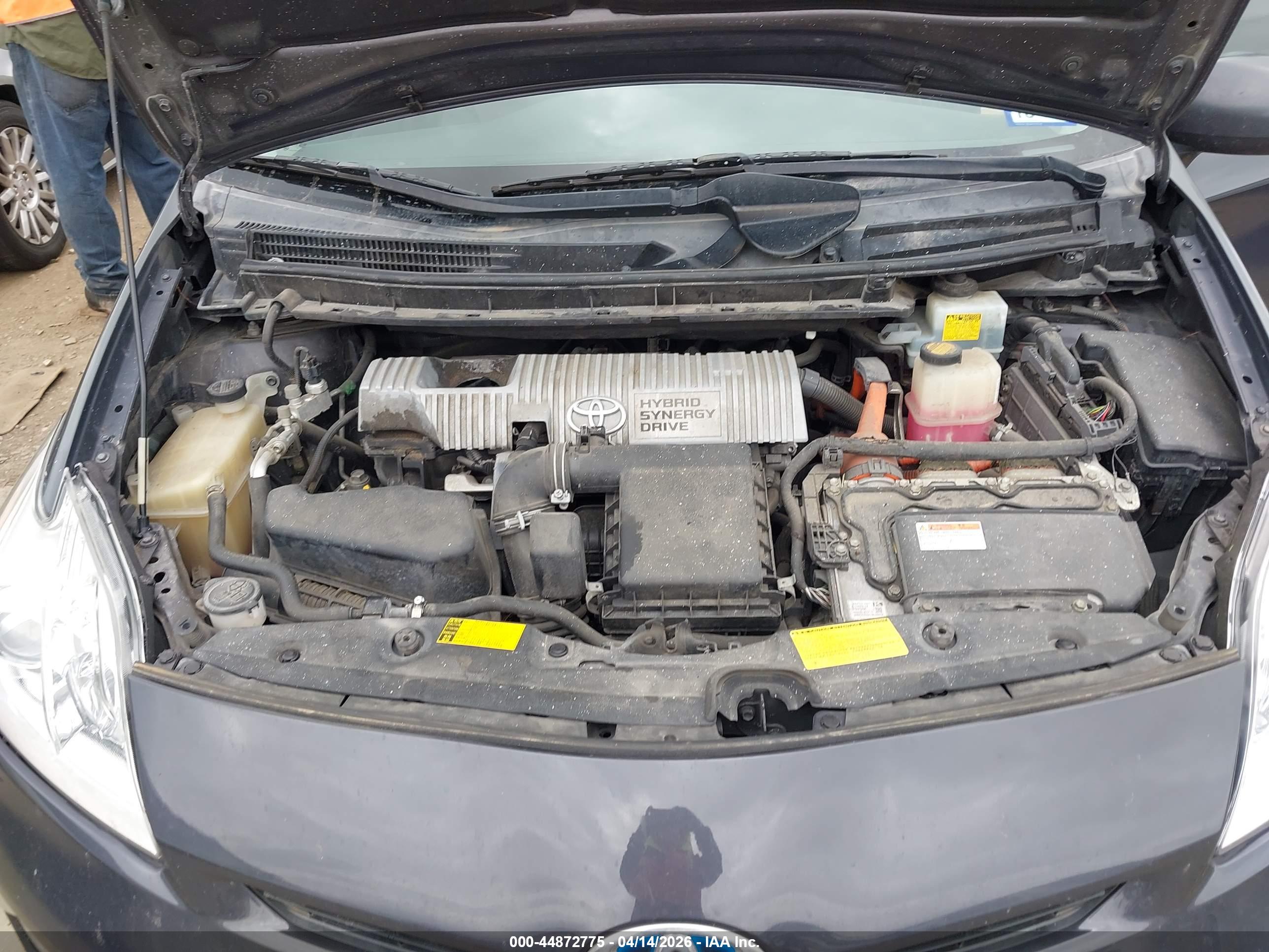 TOYOTA PRIUS image 10