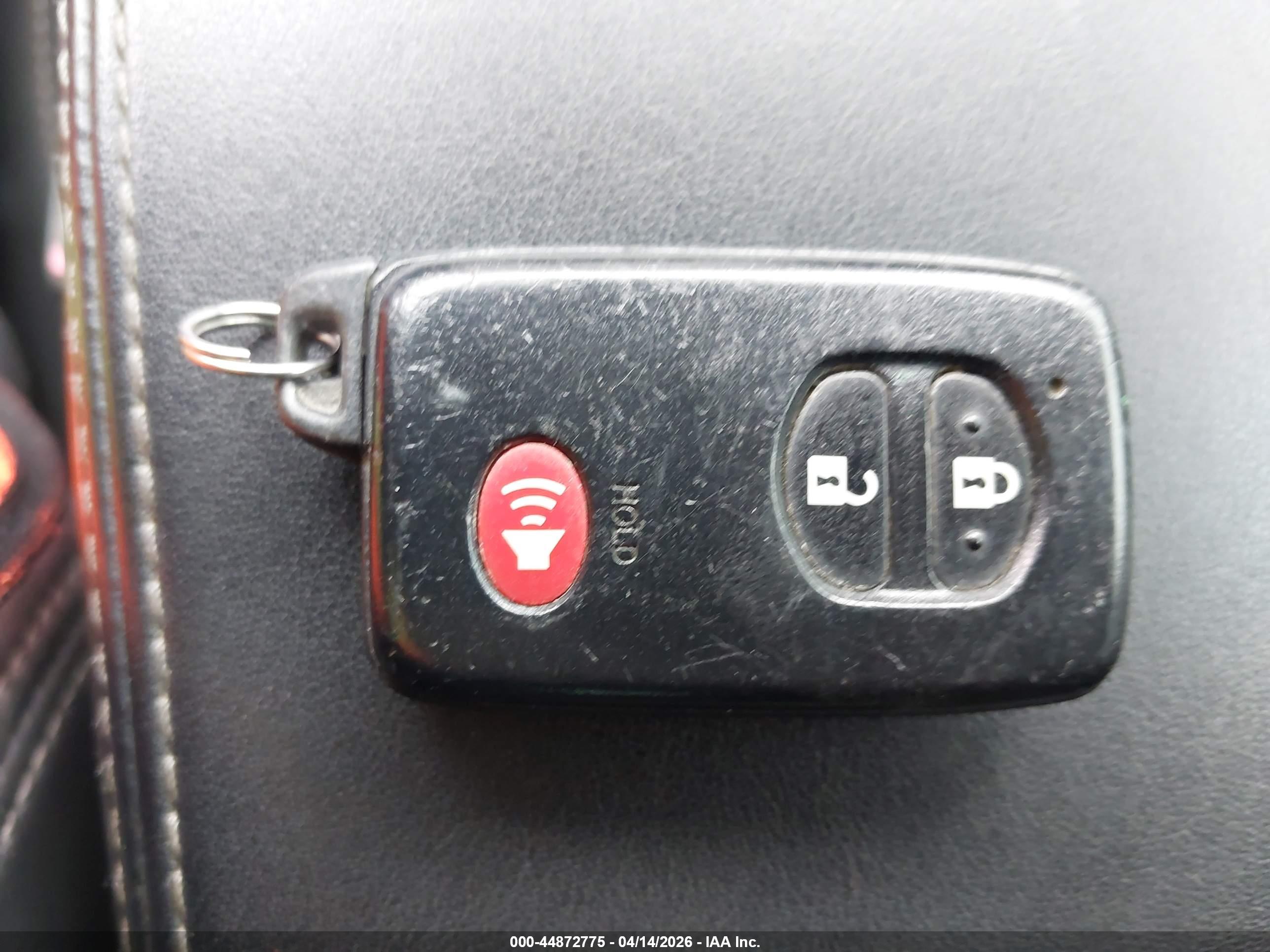 TOYOTA PRIUS image 11