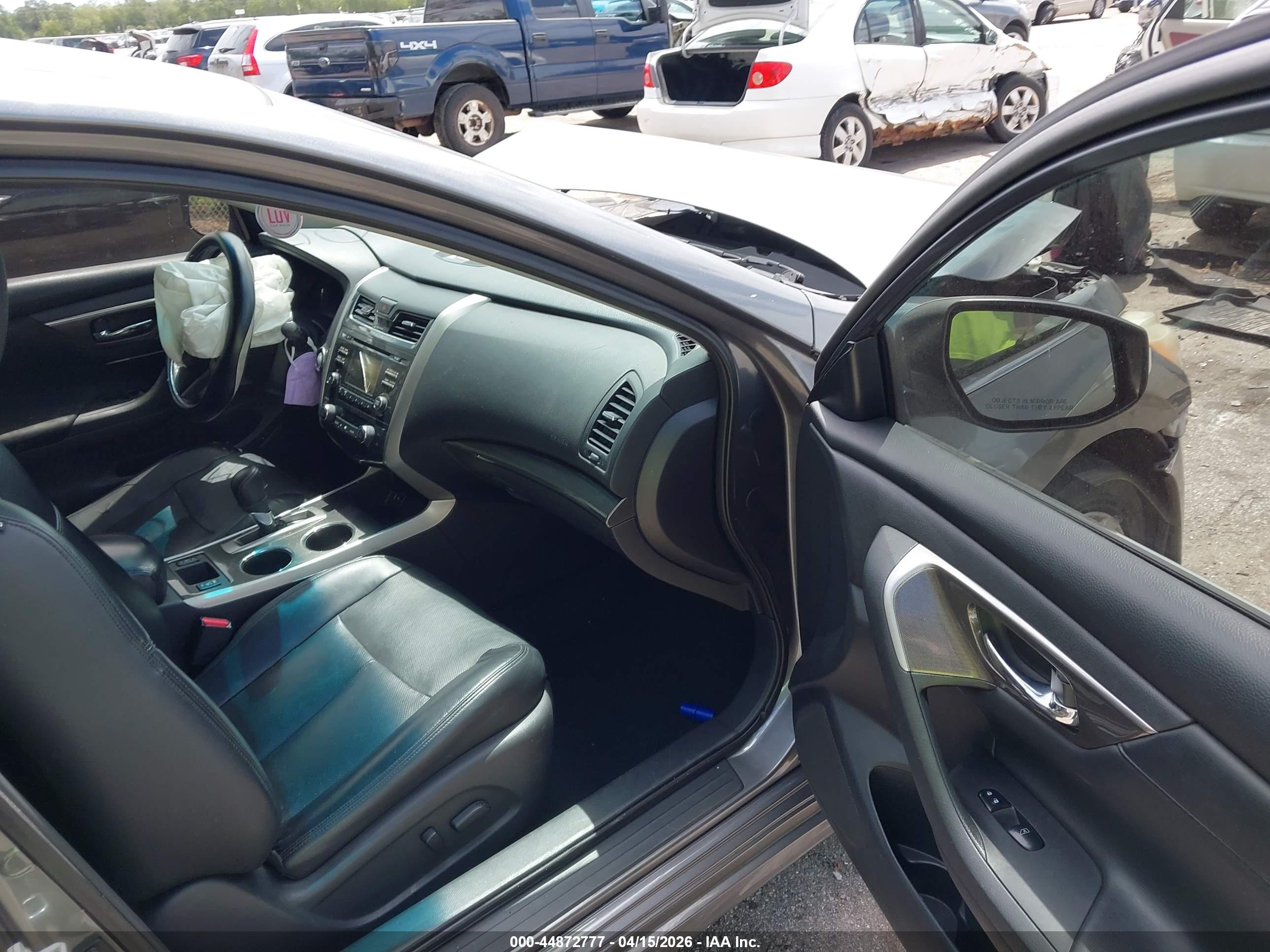 NISSAN ALTIMA image 5