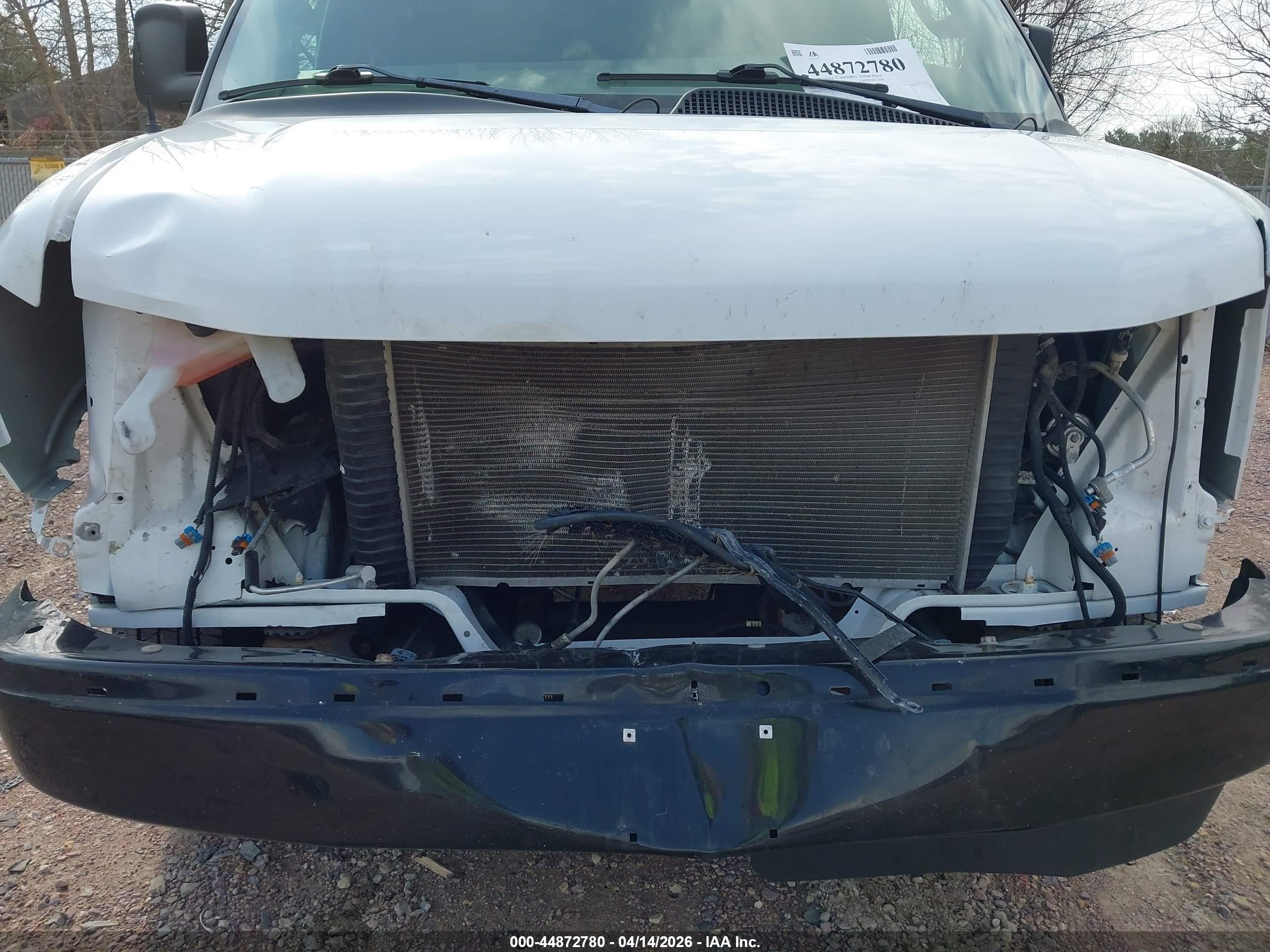 CHEVROLET EXPRESS image 6