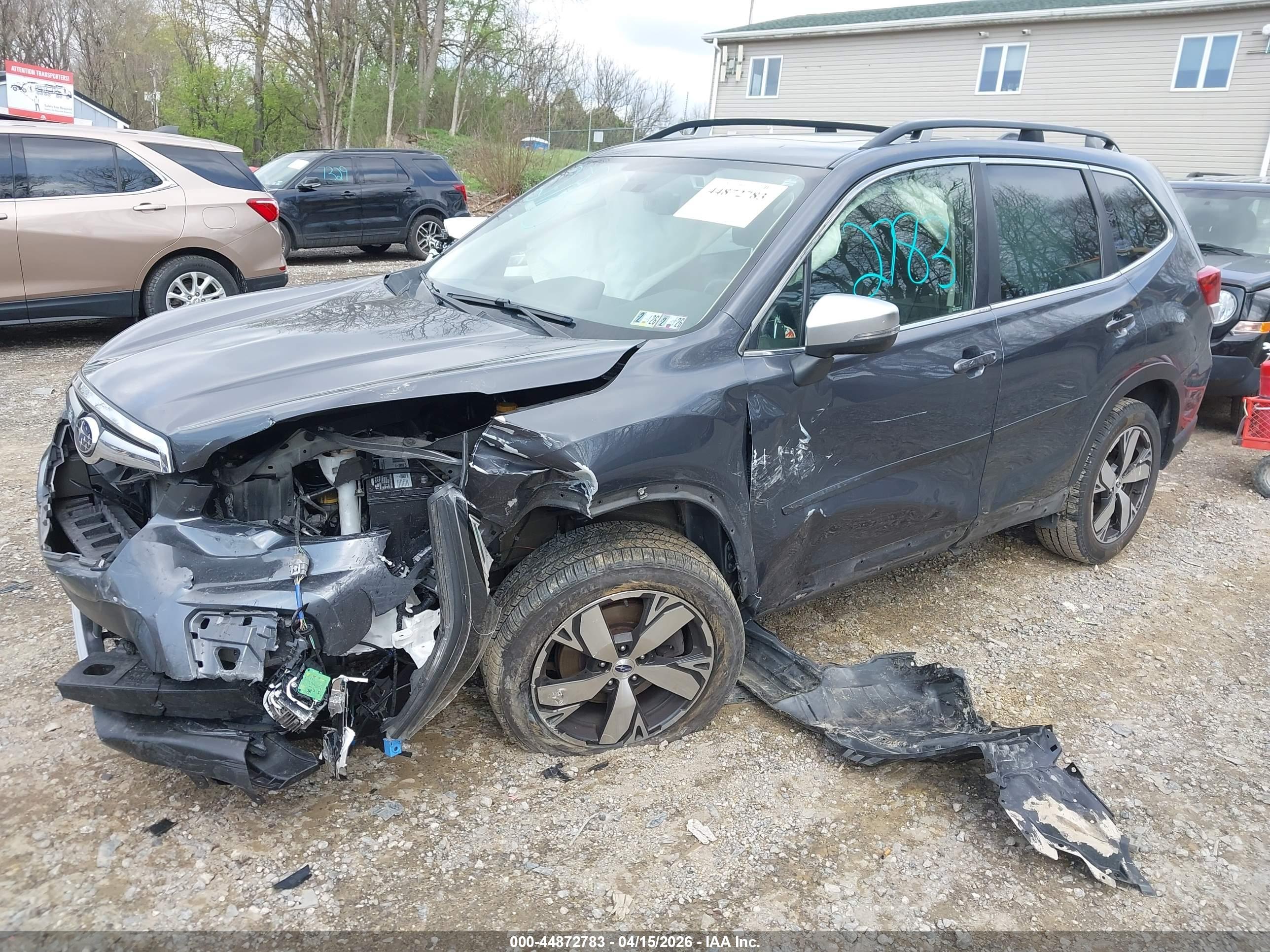 SUBARU FORESTER image 2