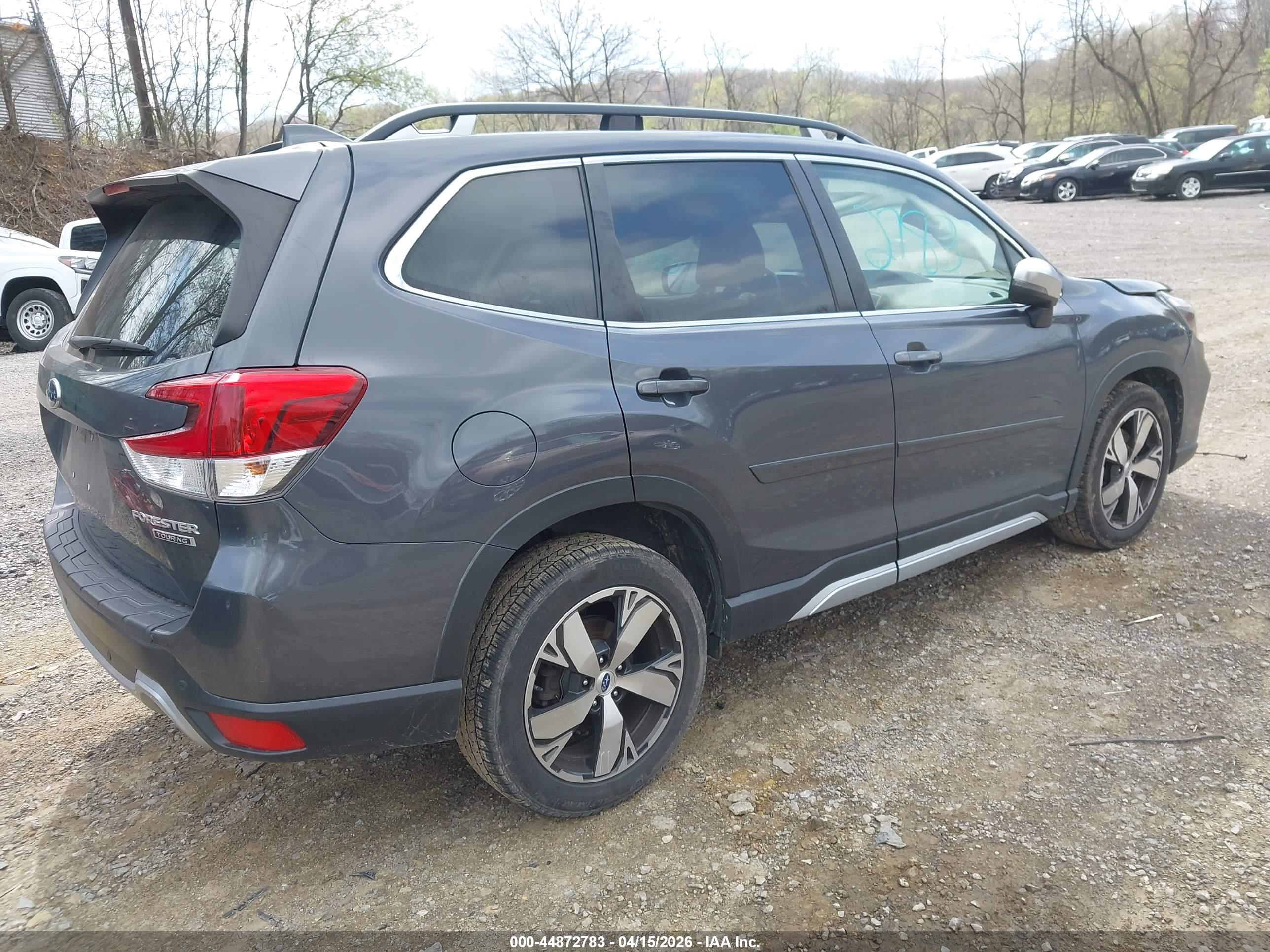 SUBARU FORESTER image 4