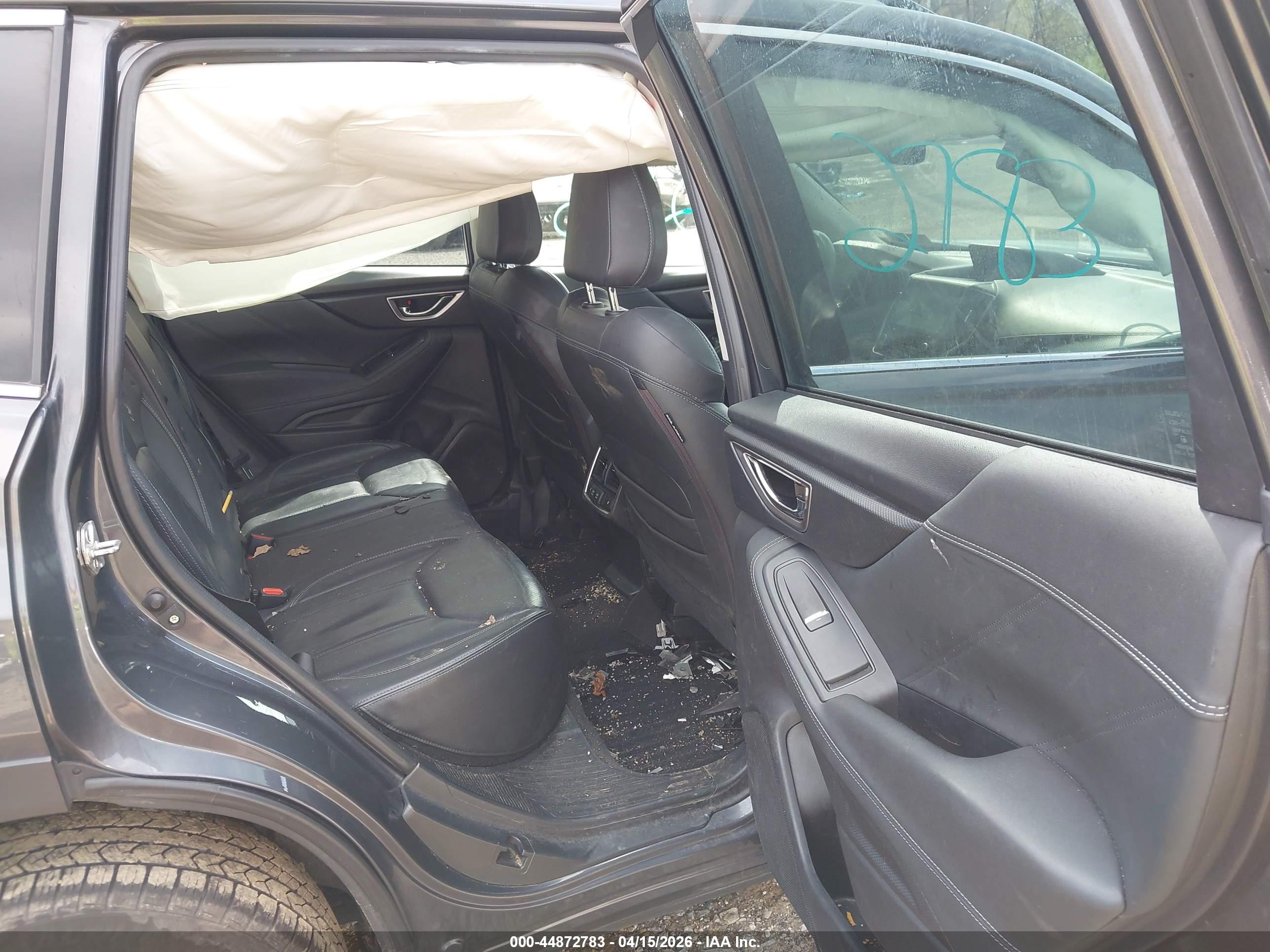 SUBARU FORESTER image 8