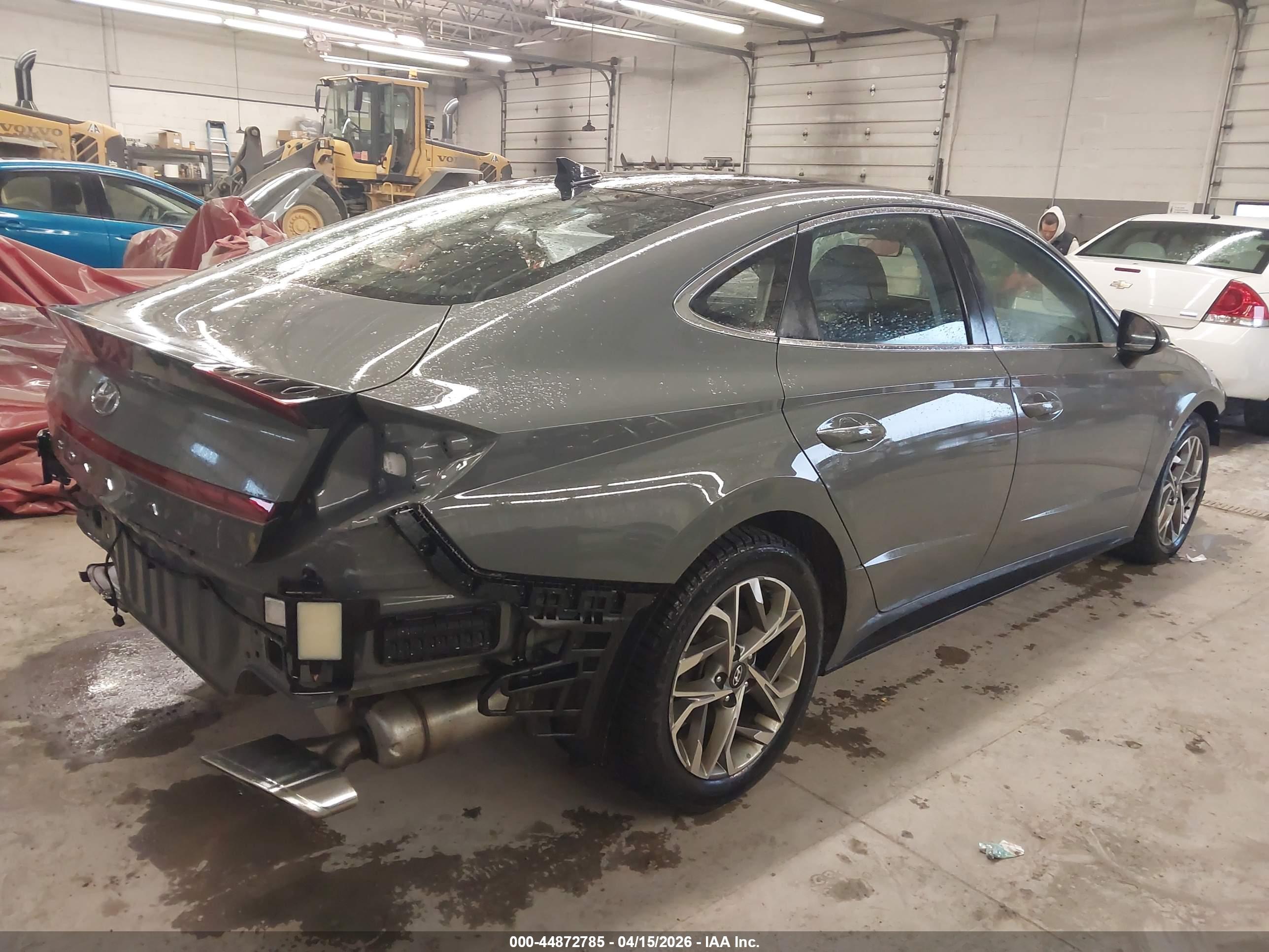 HYUNDAI SONATA image 4