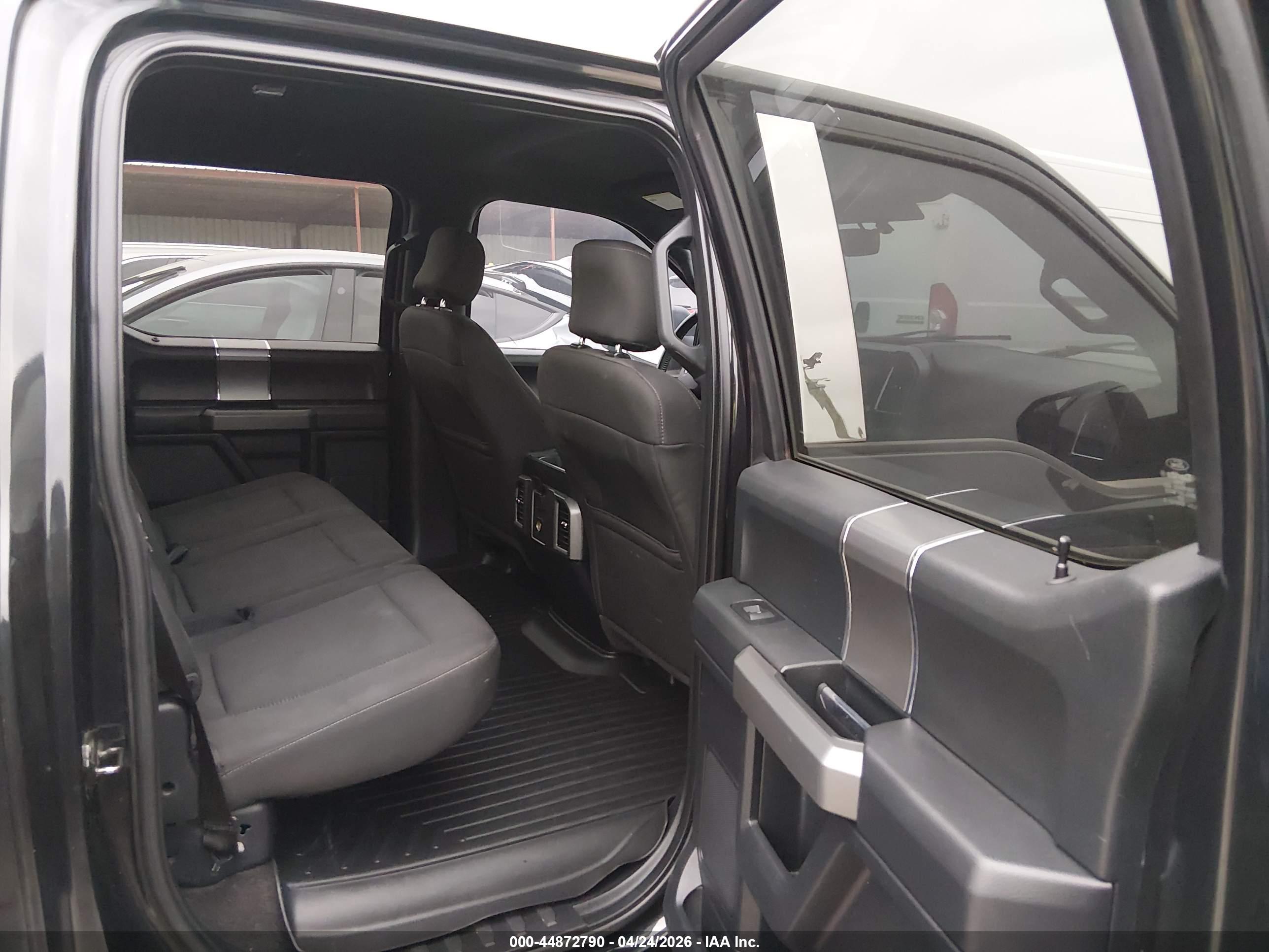 FORD F-150 image 8