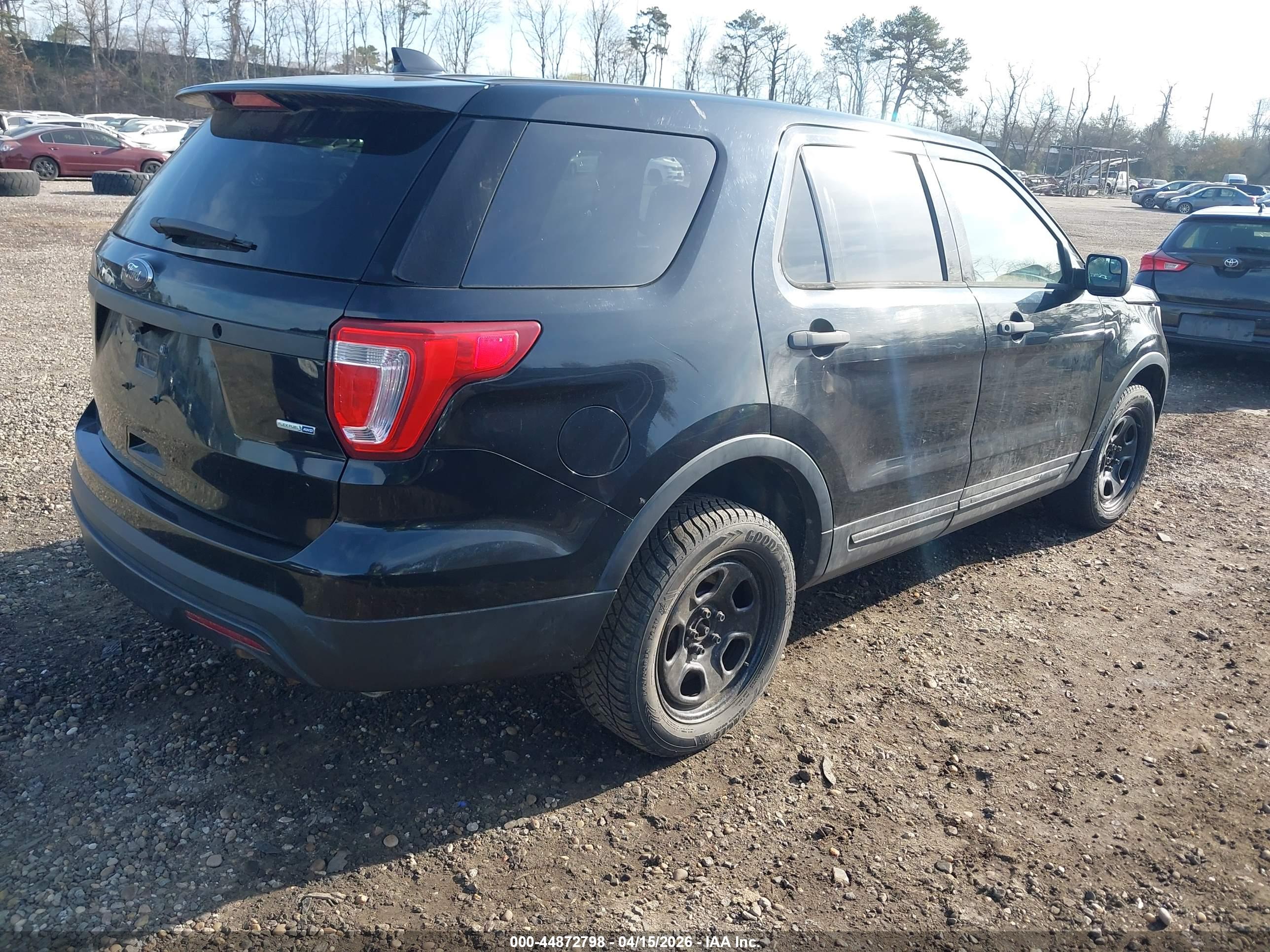FORD UTILITY image 4