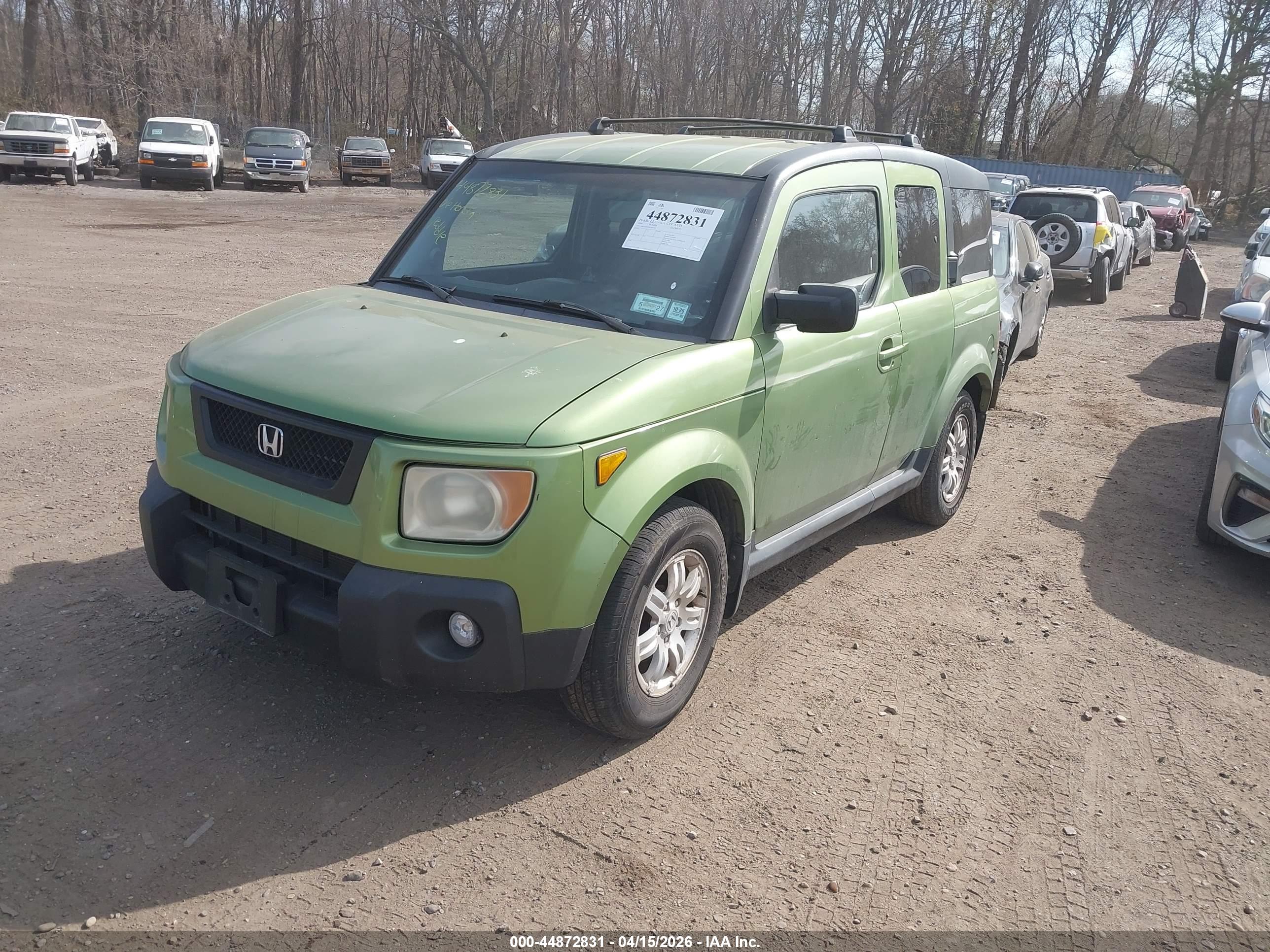 HONDA ELEMENT image 2